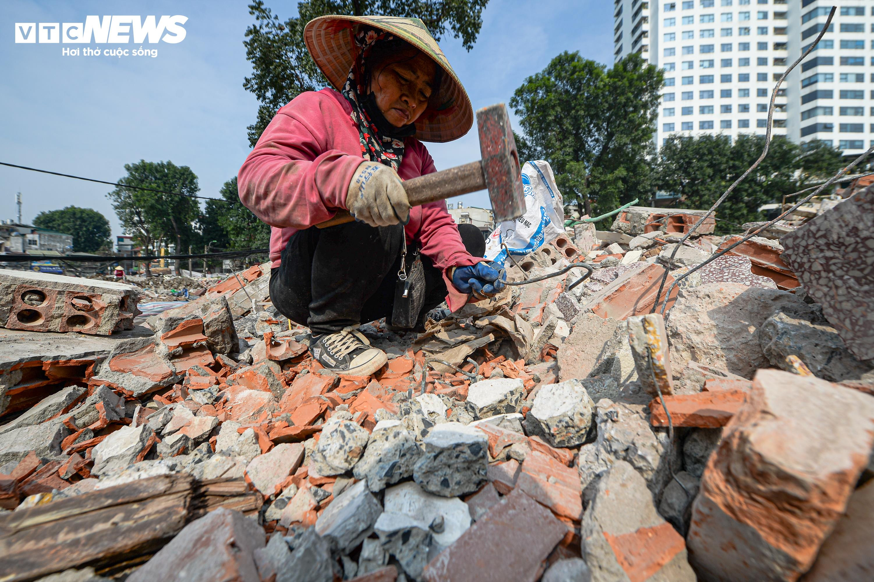 Đường 'đắt nhất hành tinh' lộ hình hài sau 20 ngày thần tốc giải phóng mặt bằng - 14