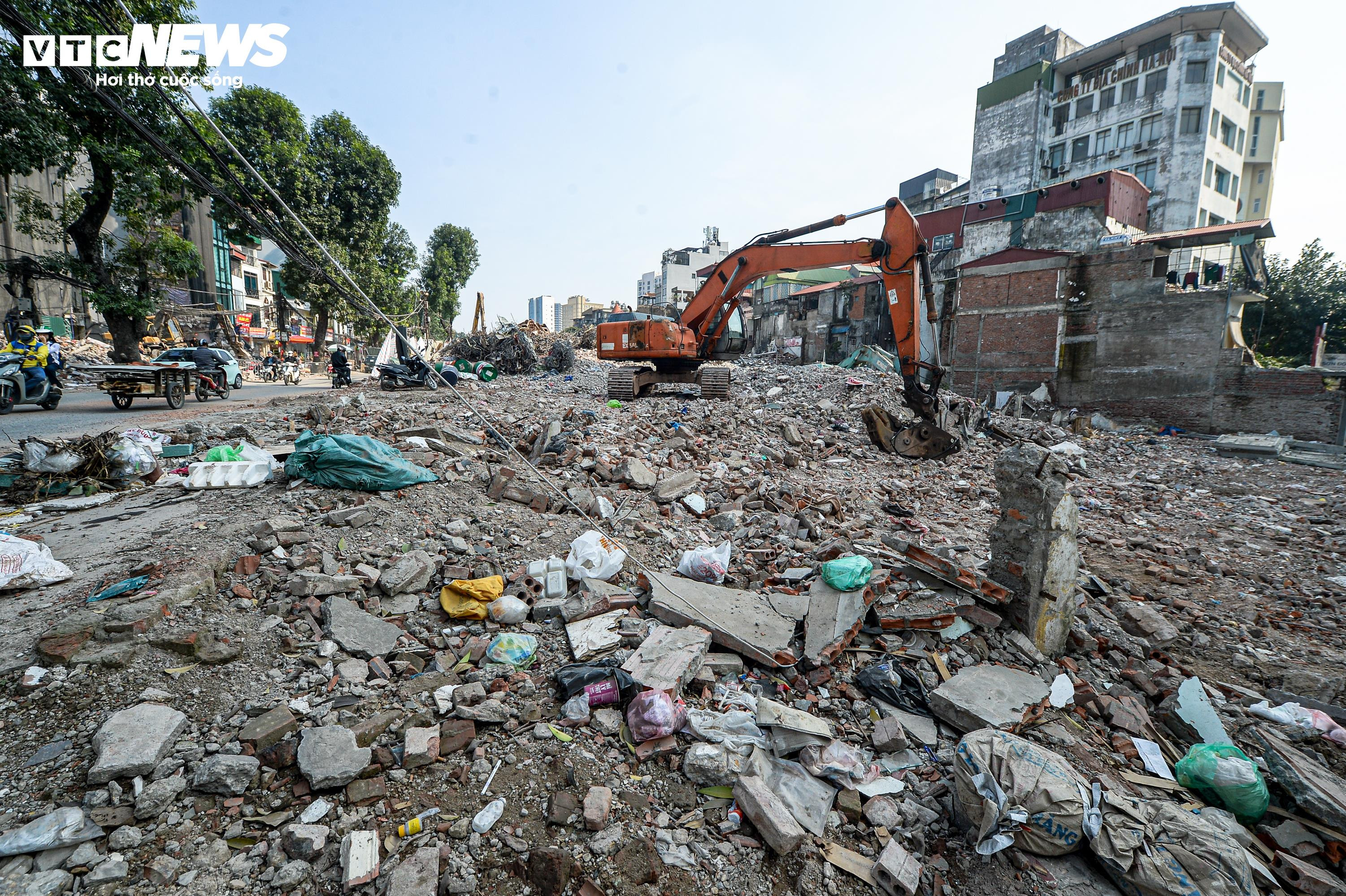 Đường 'đắt nhất hành tinh' lộ hình hài sau 20 ngày thần tốc giải phóng mặt bằng - 16