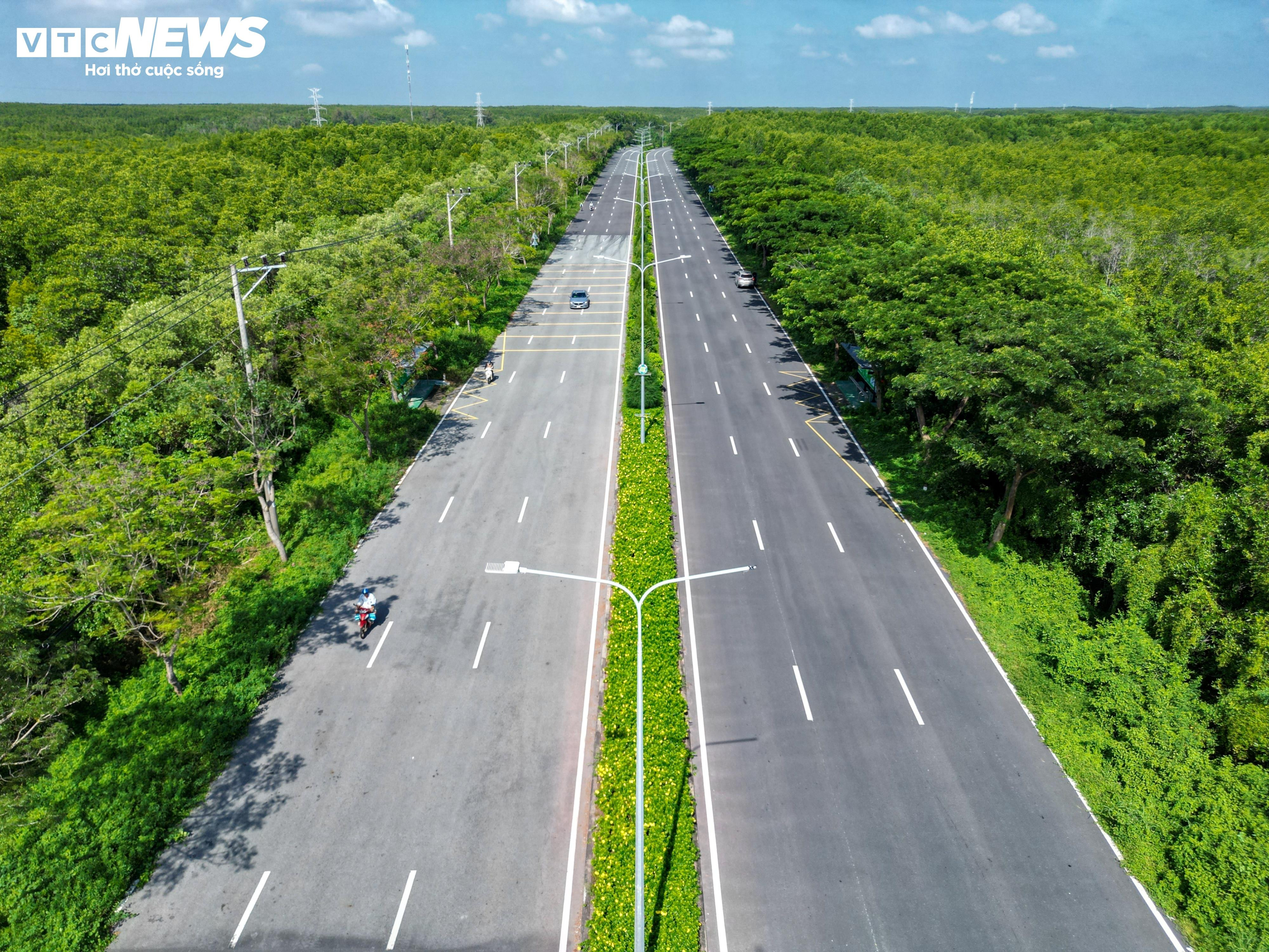 Điểm tên loạt dự án tại TP.HCM khởi công, khánh thành ngày 19/12 - 8