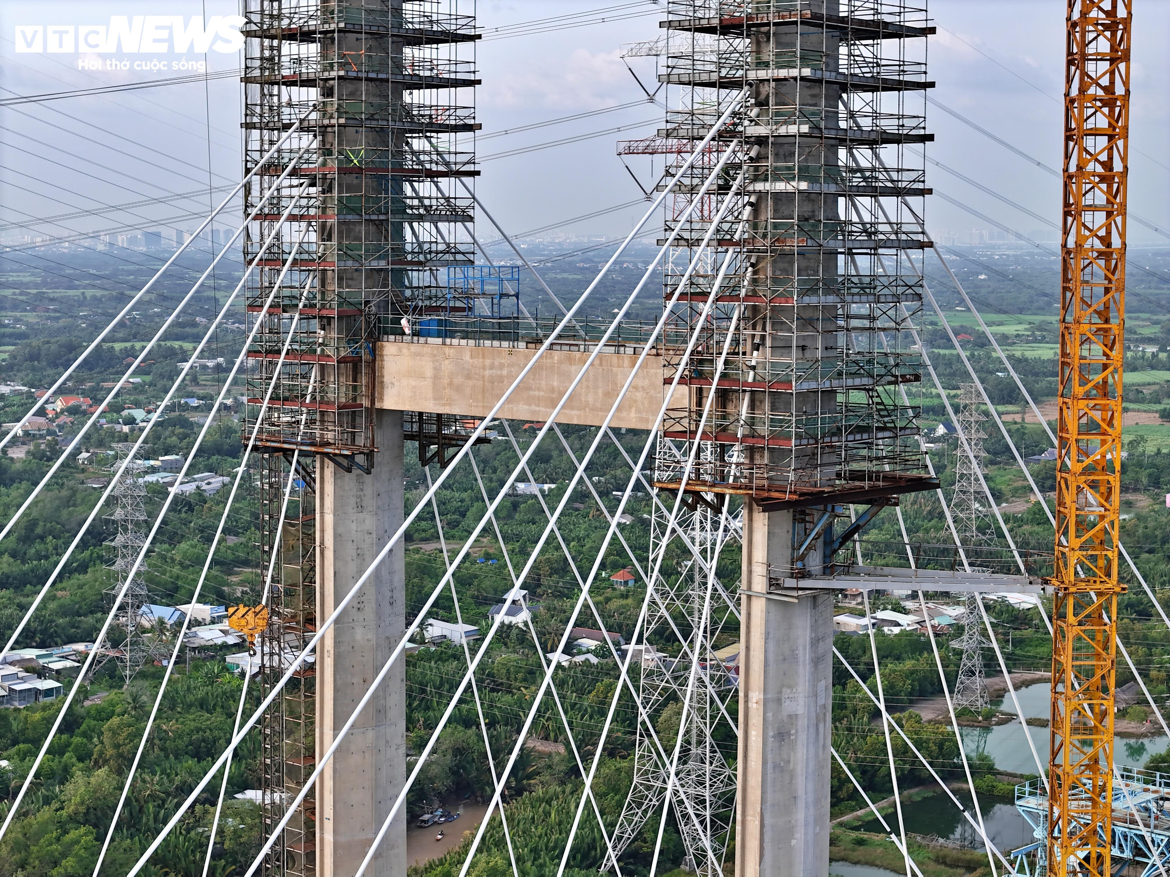 The final bottleneck on the Ben Luc - Long Thanh expressway accelerates towards completion - 5