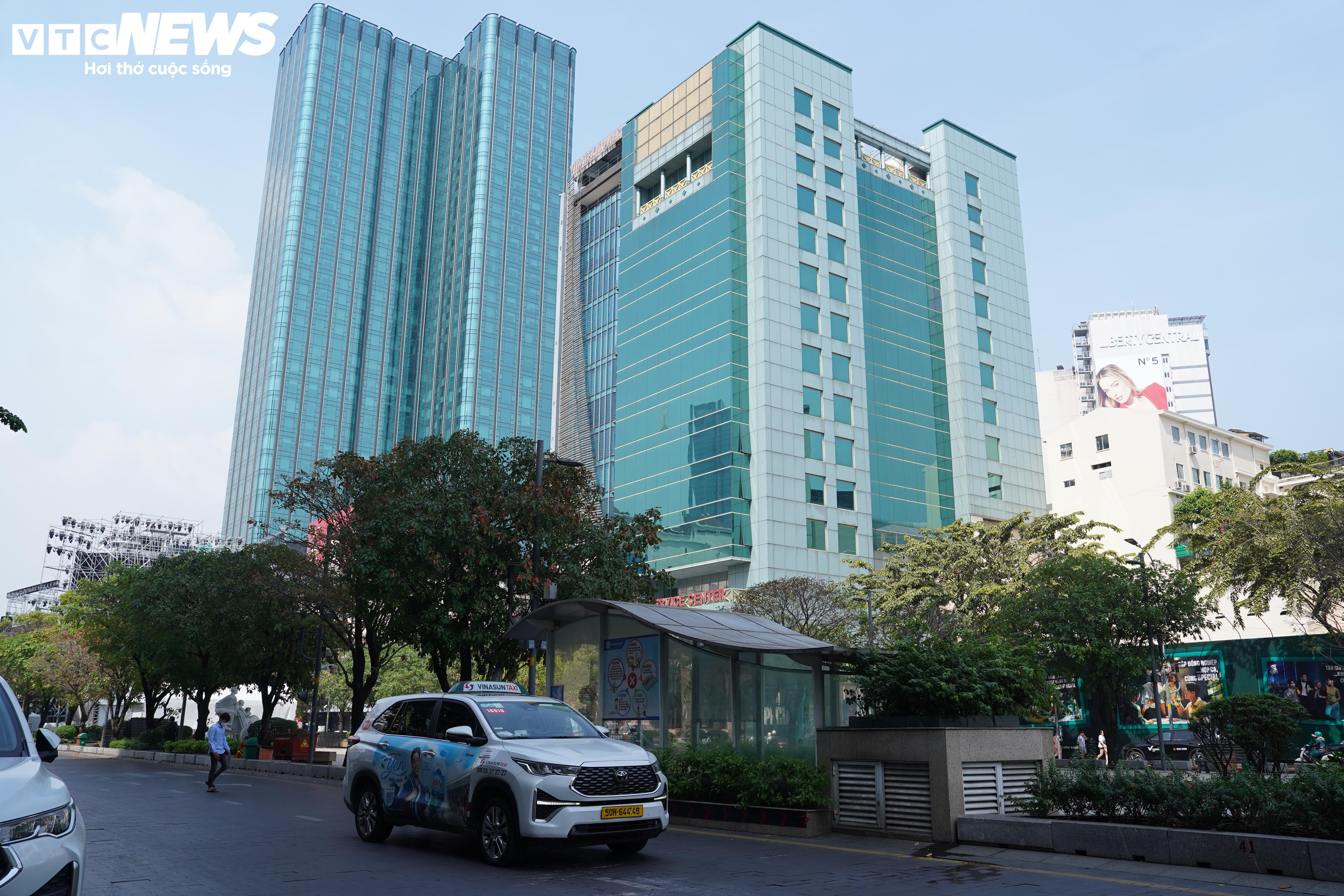 រាយបញ្ជីគម្រោងនានានៅក្នុងទីក្រុងហូជីមិញដែលបានចាប់ផ្តើមសាងសង់ ឬត្រូវបានសម្ពោធនៅថ្ងៃទី 19-9 ខែធ្នូ