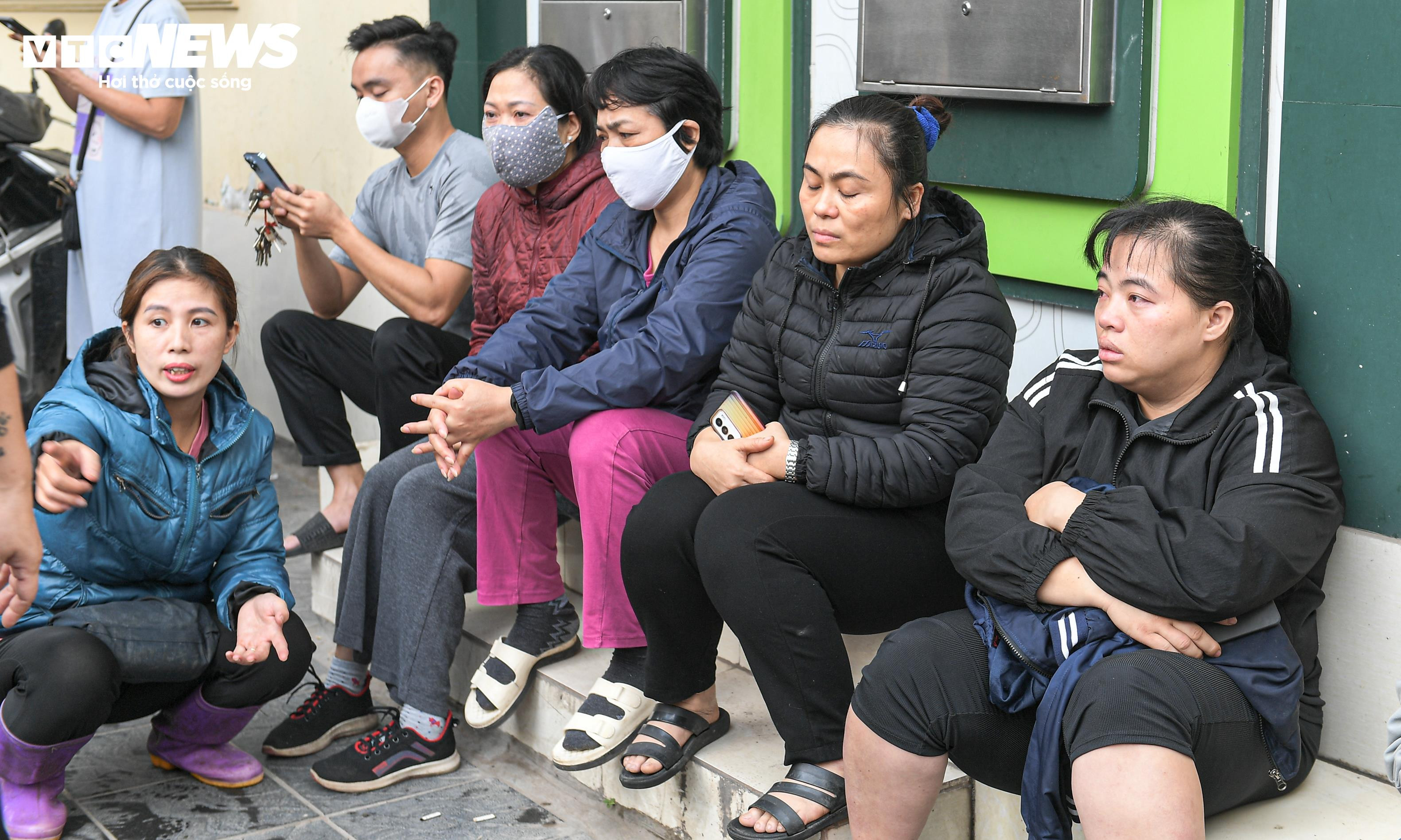 Chợ hơn 100 ki-ốt tan hoang sau hoả hoạn - 12