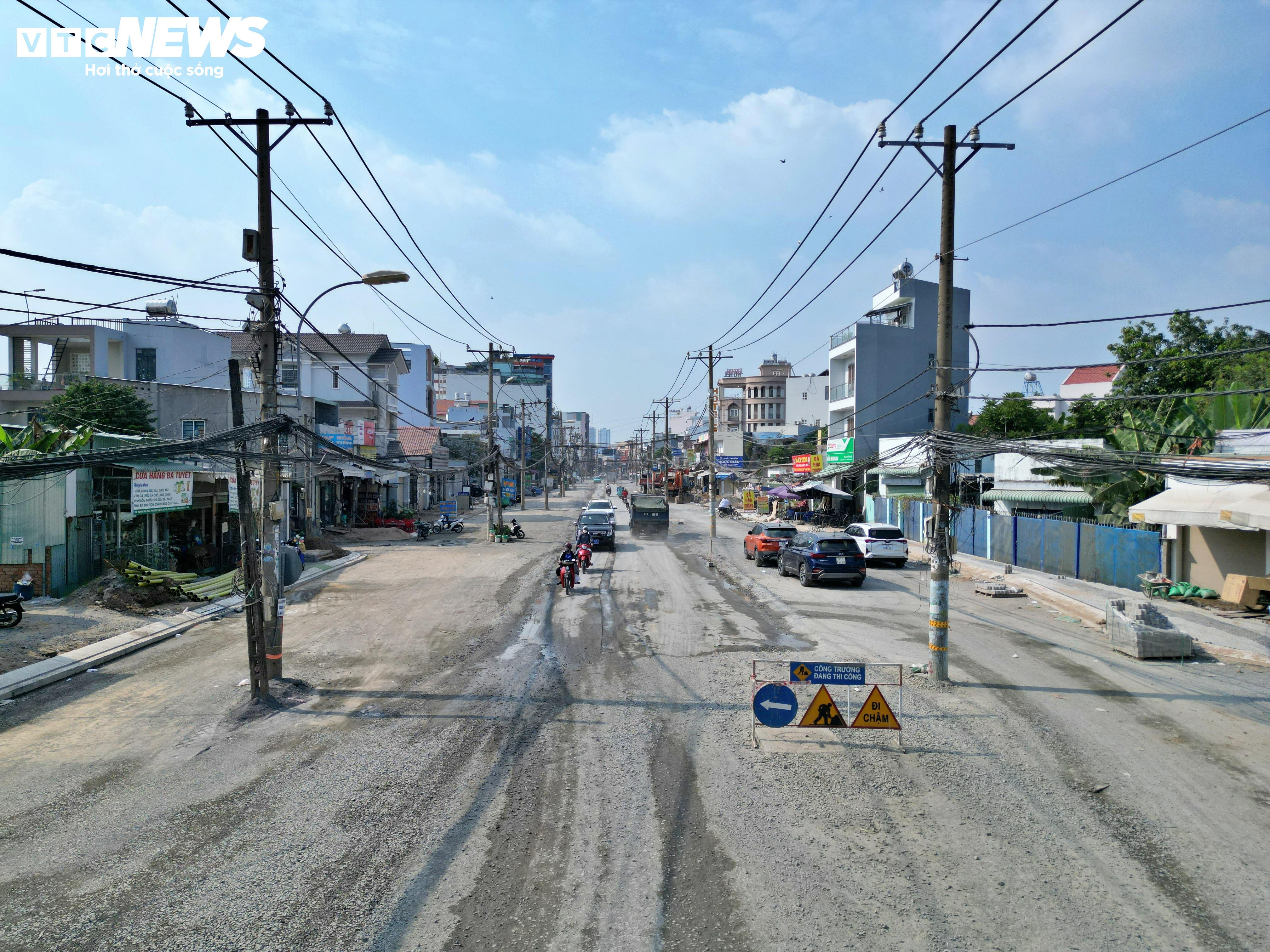 हो ची मिन्ह सिटी के पूर्वी प्रवेश द्वार पर यातायात जाम से 'निपटने' के लिए 2 ट्रिलियन वीएनडी से अधिक की लागत वाली सड़क विस्तार परियोजना - 2