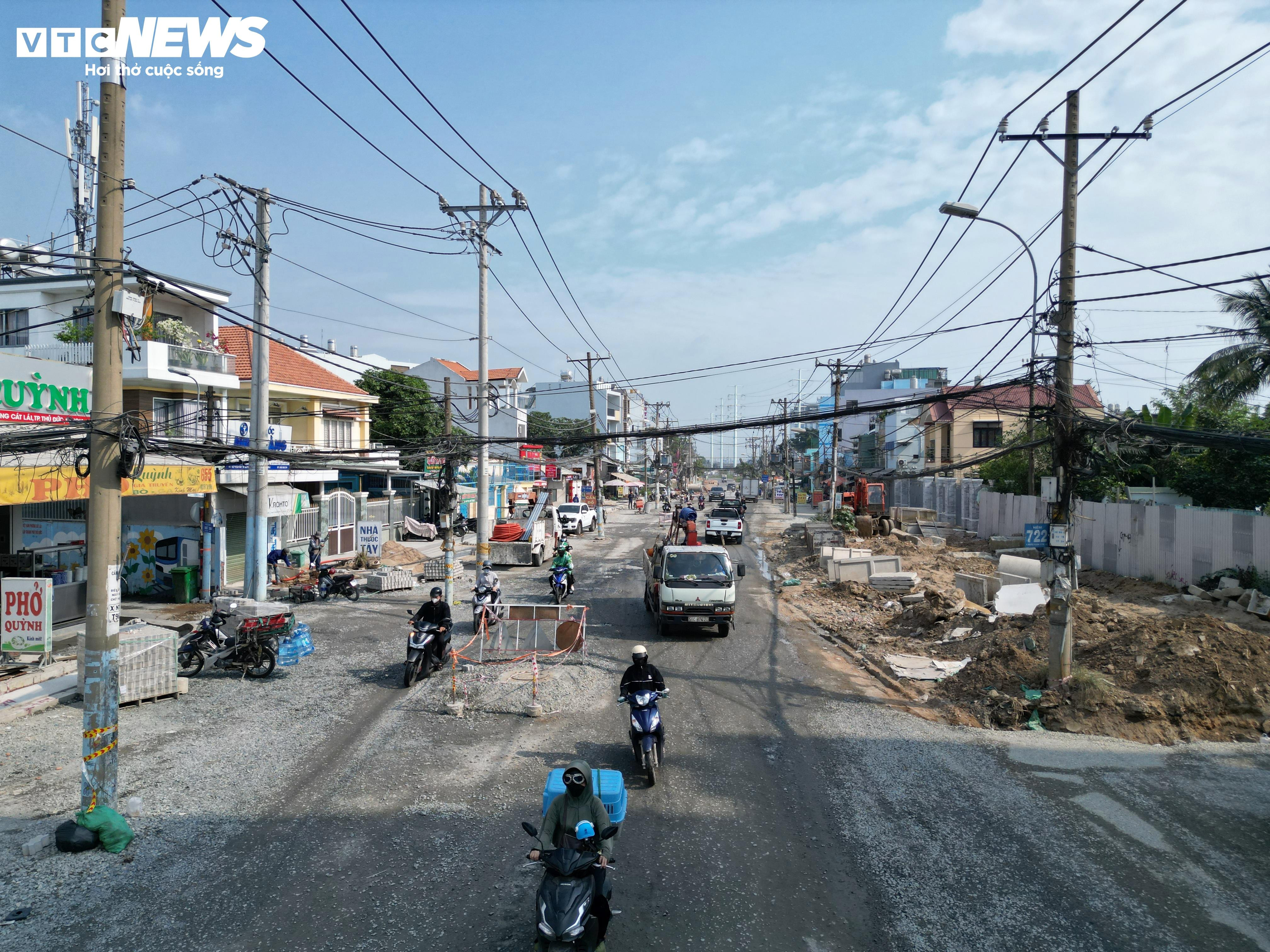 हो ची मिन्ह सिटी के पूर्वी प्रवेश द्वार पर यातायात जाम से 'निकालने' के लिए 2 ट्रिलियन वीएनडी से अधिक की लागत वाली सड़क विस्तार परियोजना - 6