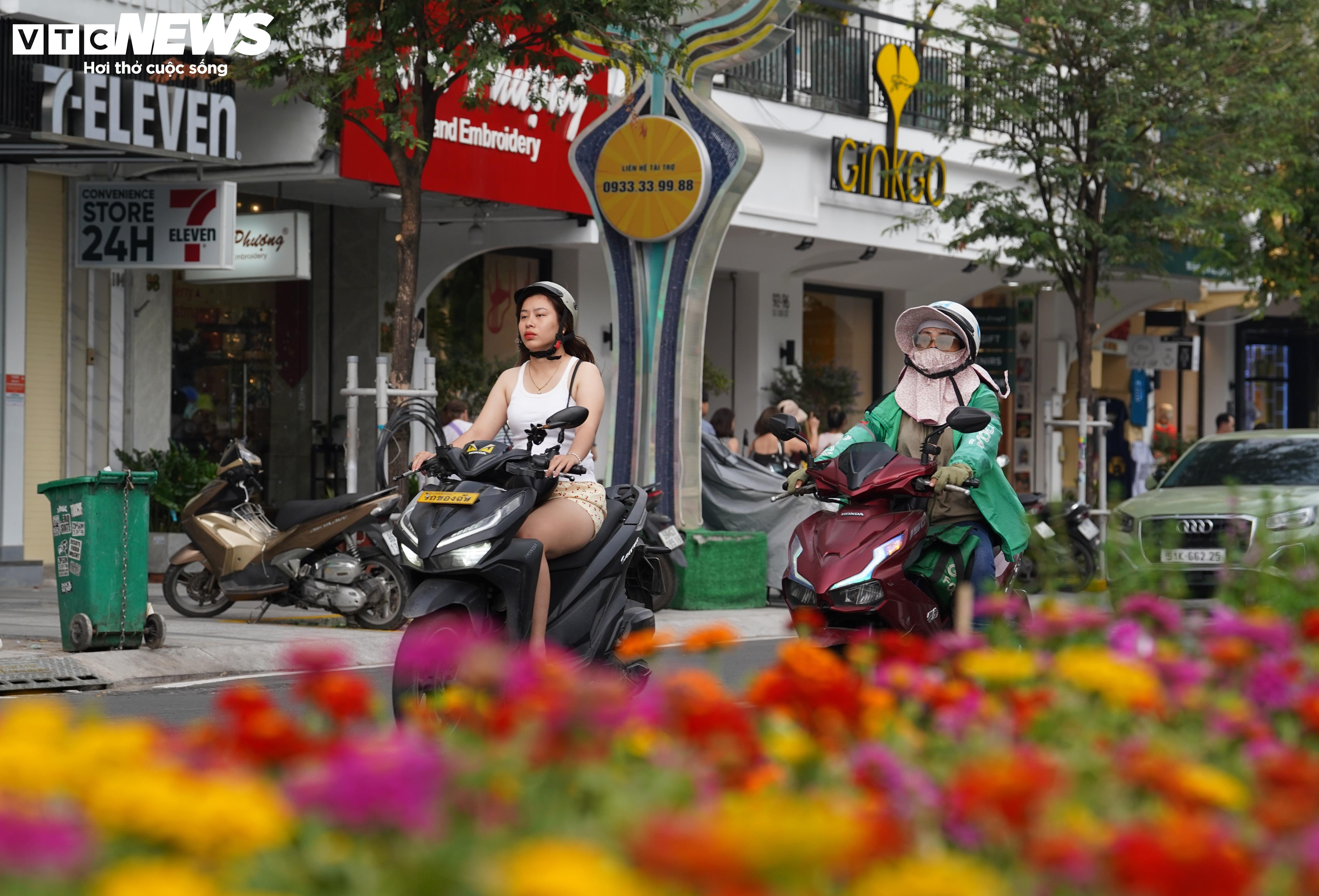 Ngắm loạt nhà cổ trung tâm TP.HCM 'khoác áo mới' - 13