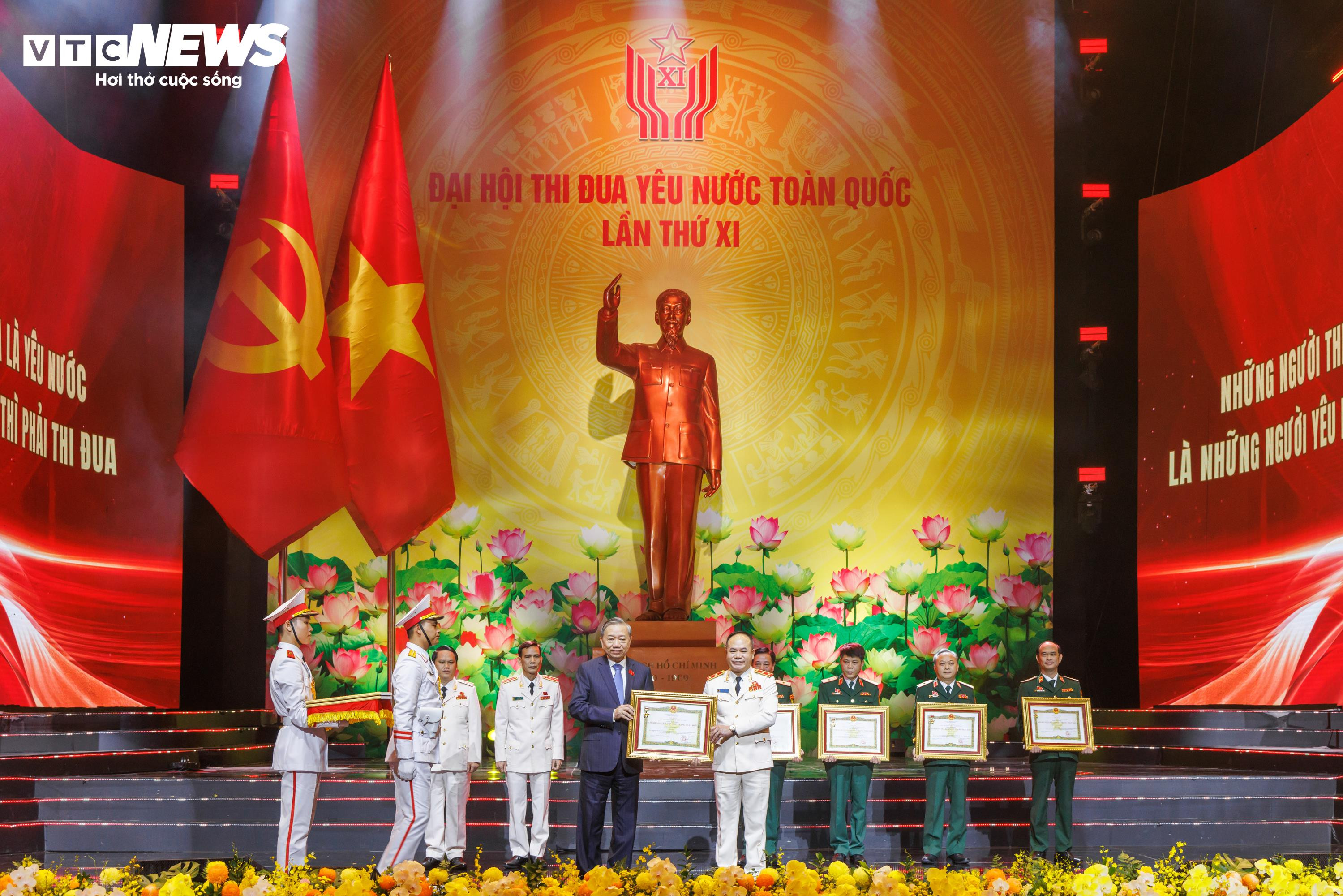 Những hình ảnh ấn tượng tại Đại hội Thi đua yêu nước toàn quốc lần thứ XI - 9