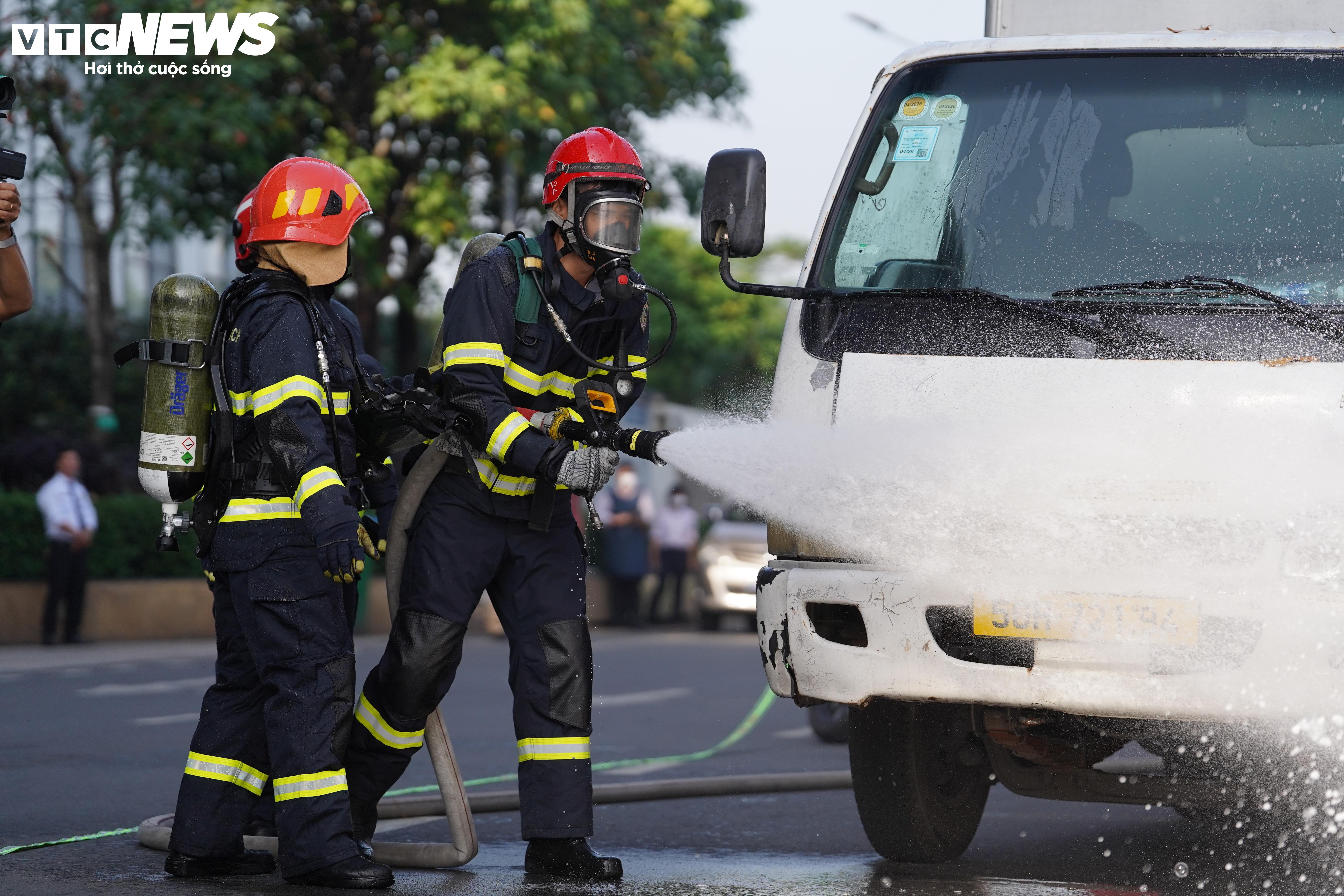 Kịch tính xem diễn tập sự cố bức xạ và hạt nhân lần đầu tổ chức ở TP.HCM - 14