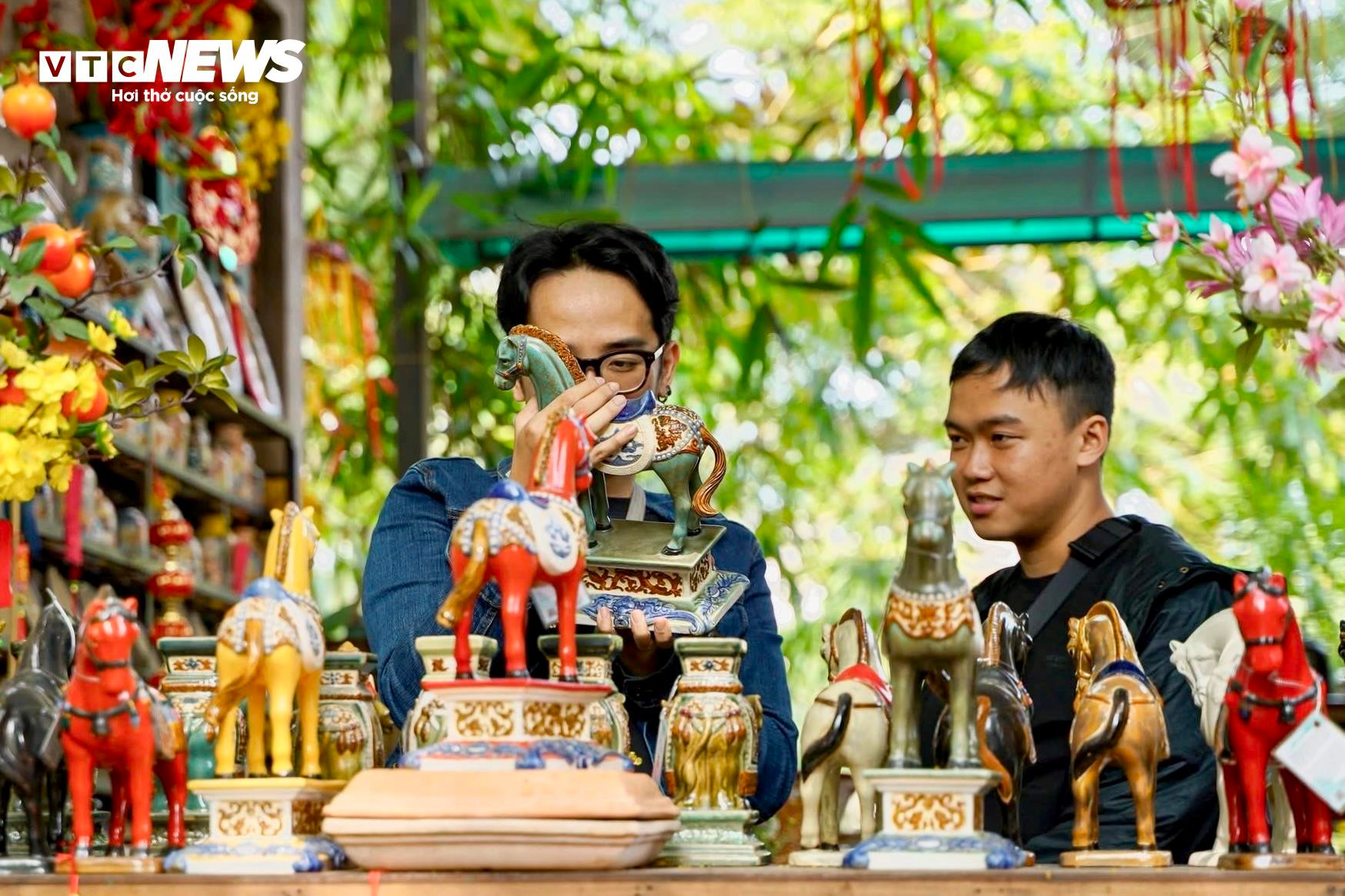  Làng gốm TP.HCM sôi động mùa tạo hình linh vật Tết Bính Ngọ 2026 - 12