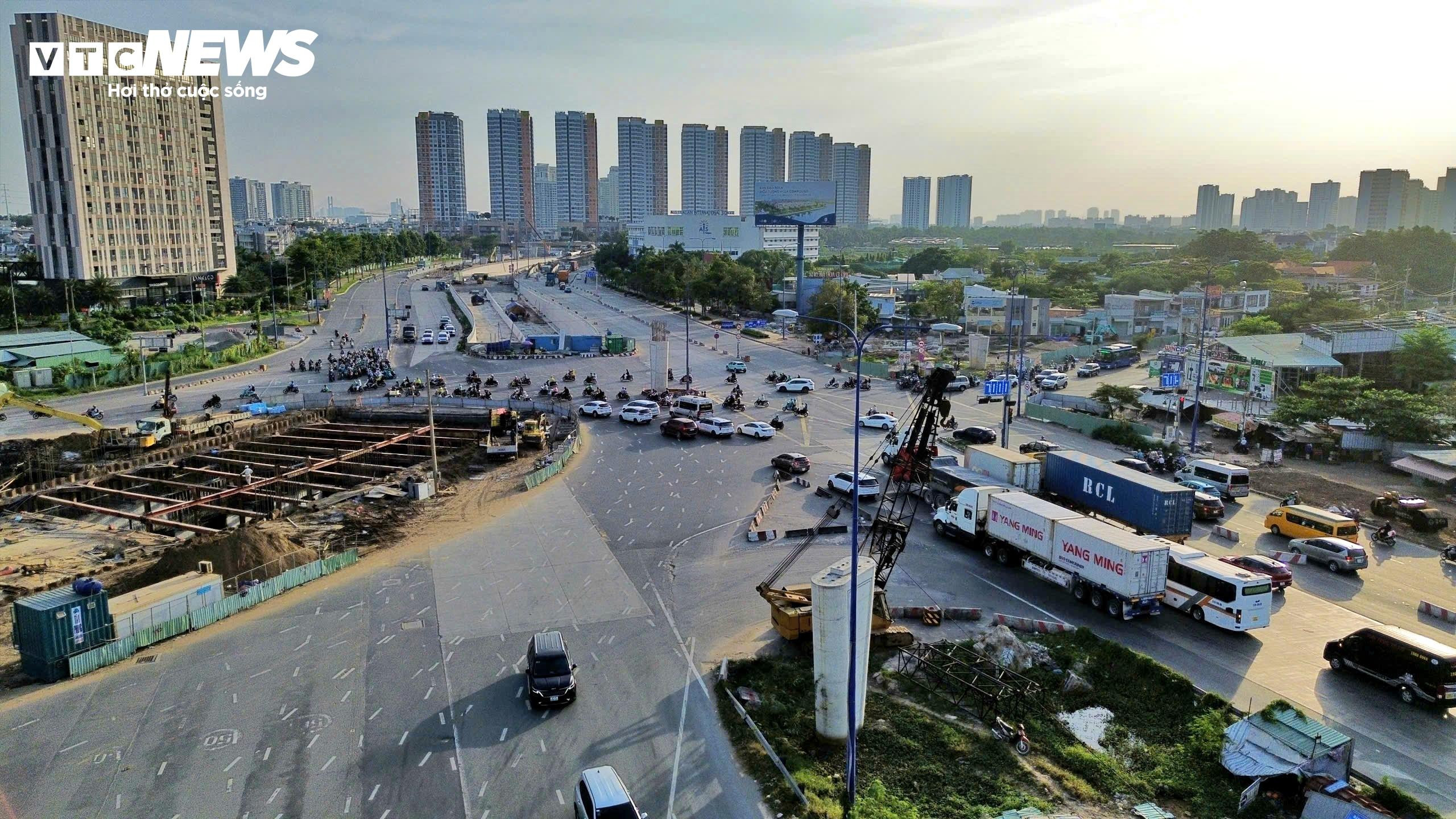 Tình trạng giao thông trái ngược ở các cửa ngõ TP.HCM sau Tết Dương lịch 2026 - 3