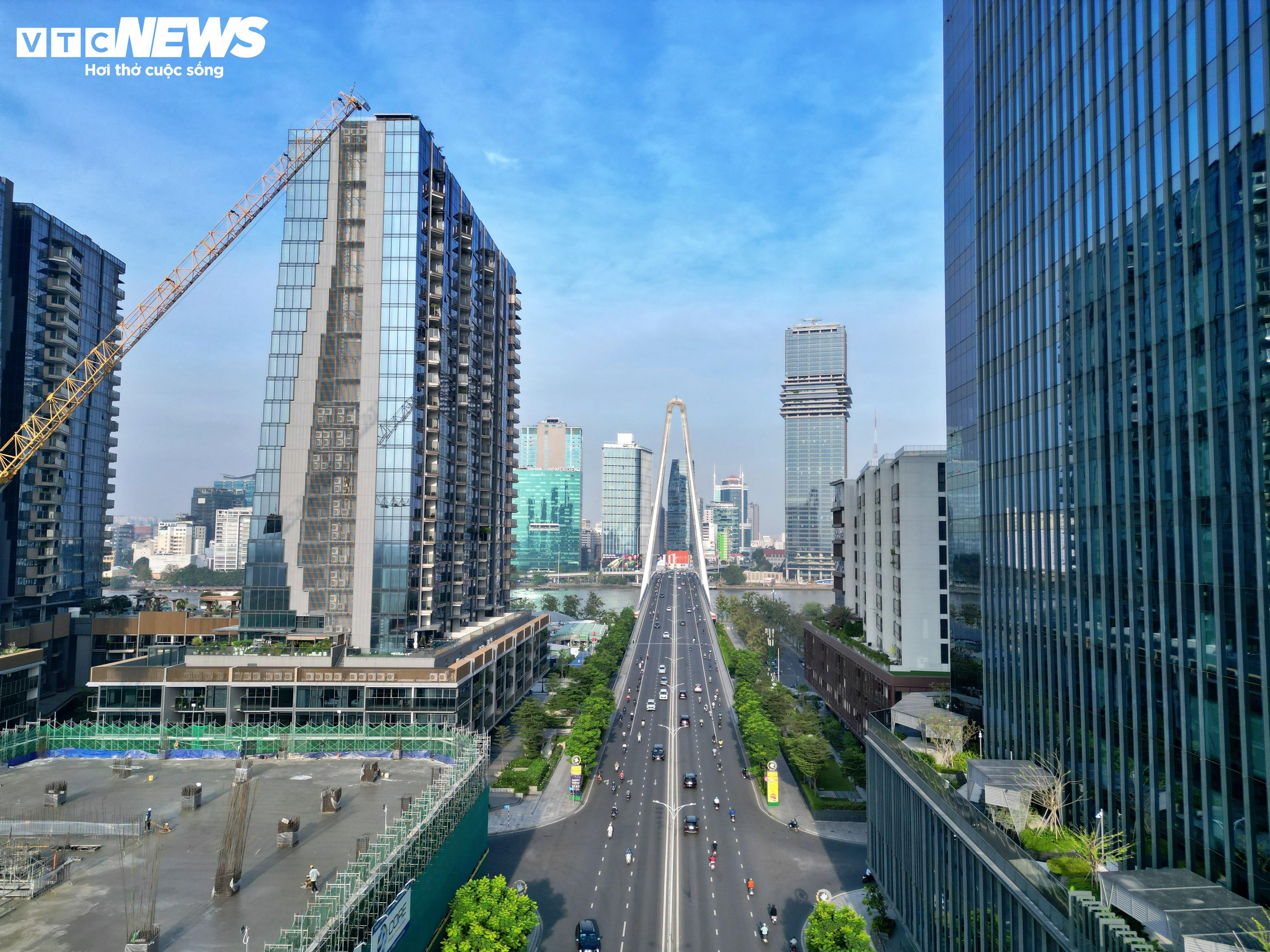 Ngày đầu trở lại làm việc sau kỳ nghỉ lễ, giao thông TP.HCM ra sao? - 10