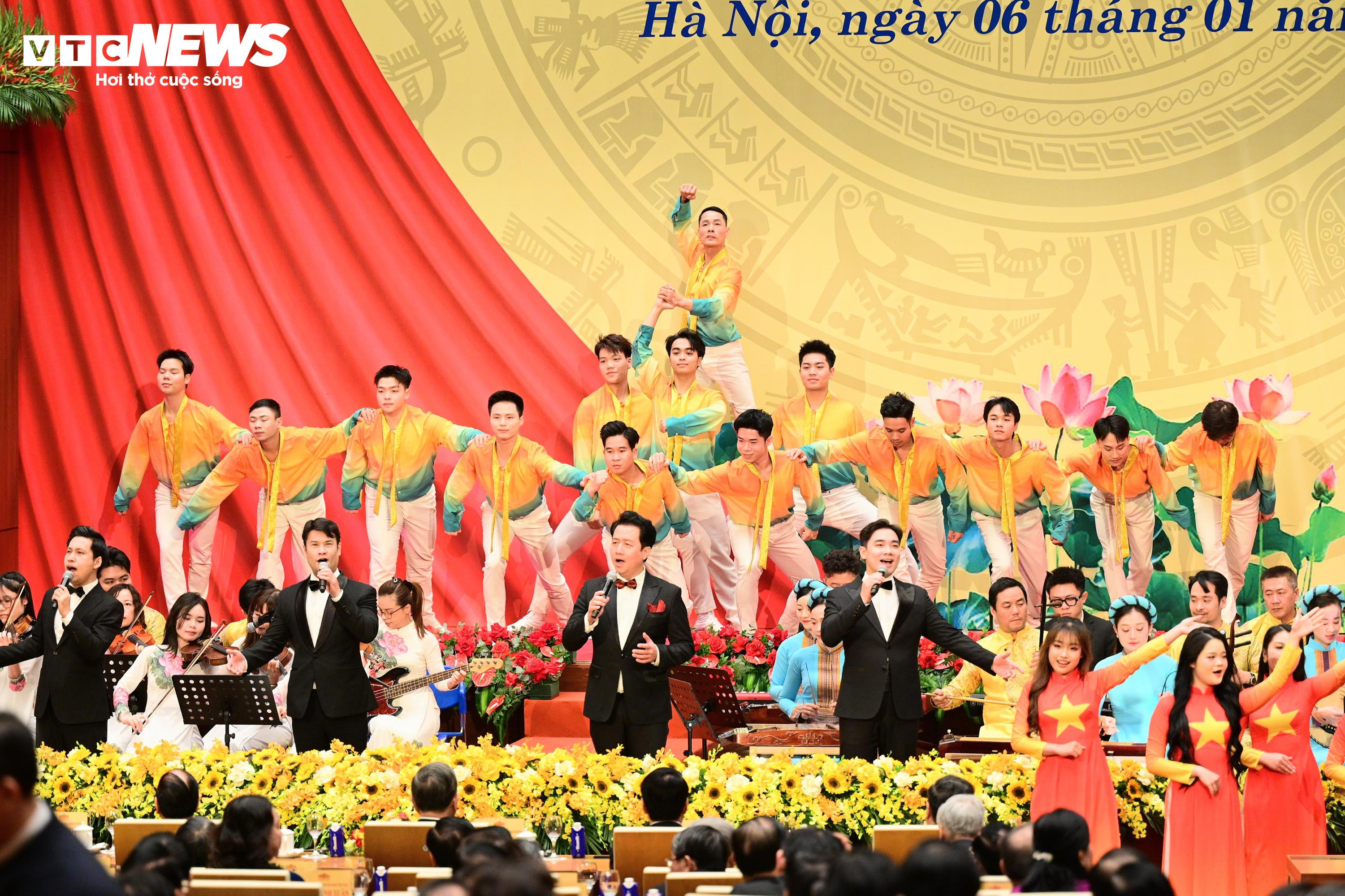 Toàn cảnh lễ kỷ niệm 80 năm Ngày Tổng tuyển cử đầu tiên bầu Quốc hội Việt Nam - 13