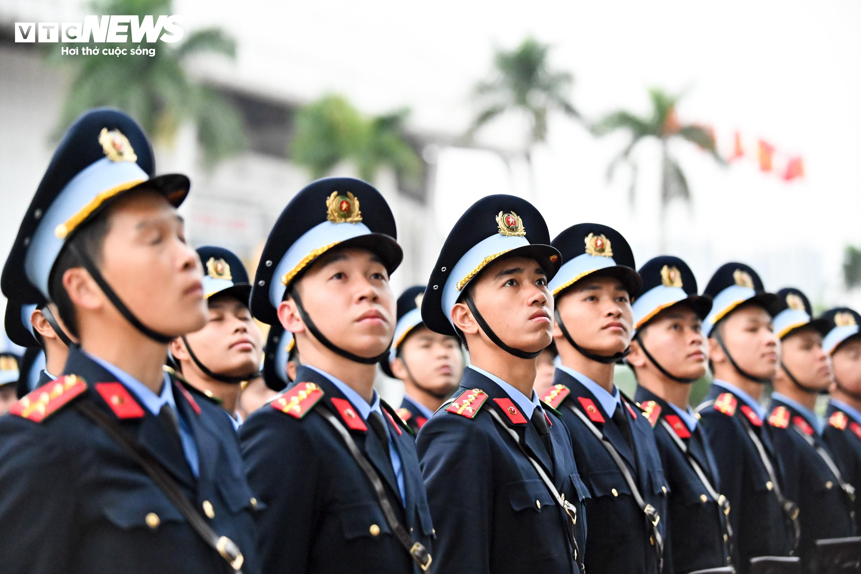 Lực lượng công an và khí tài hiện đại diễn tập bảo vệ Đại hội XIV của Đảng - 14