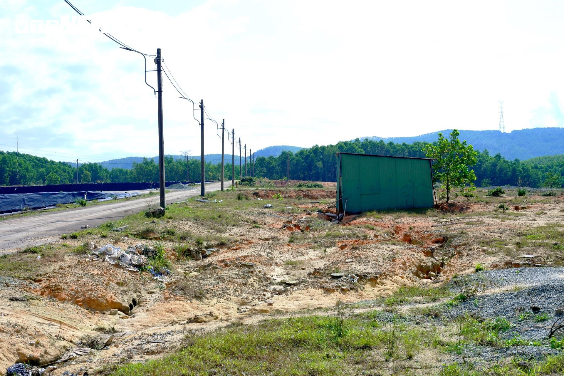 Cận cảnh dự án xử lý rác thải hơn 85 tỷ đồng, xây nhiều năm không xong ở Huế - 8