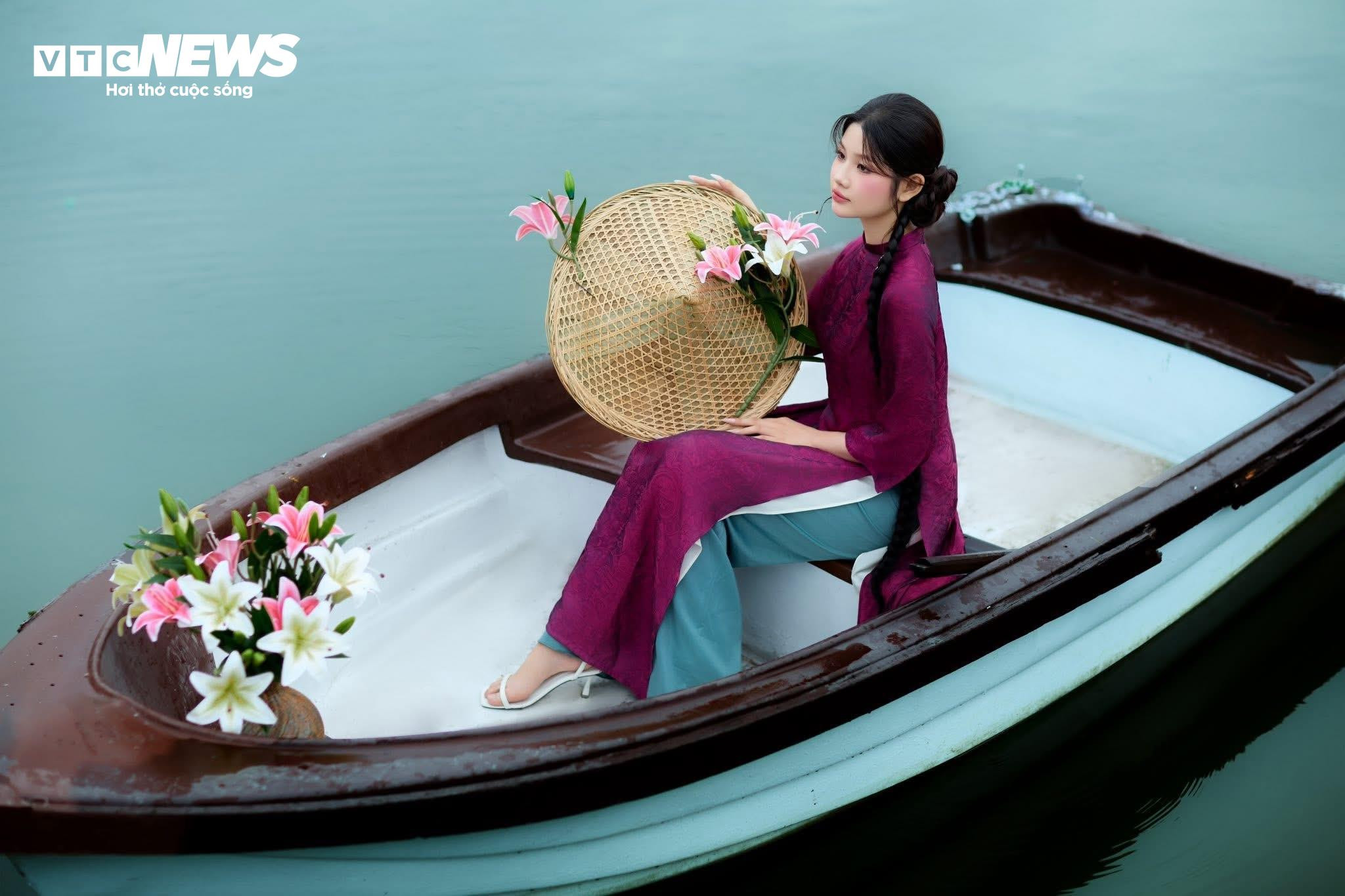 Sắc xuân rực rỡ qua những bộ ảnh áo dài của giới trẻ TP.HCM - 15