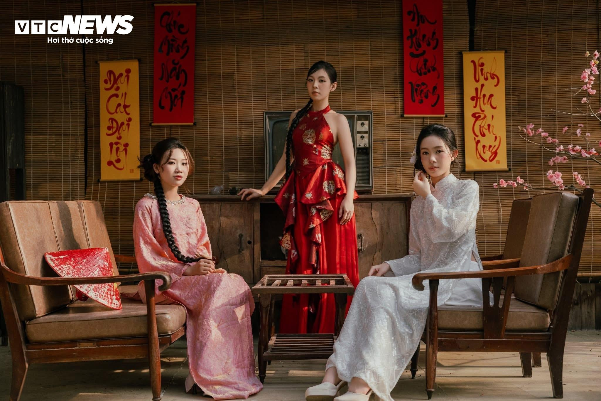 Sắc xuân rực rỡ qua những bộ ảnh áo dài của giới trẻ TP.HCM - 9