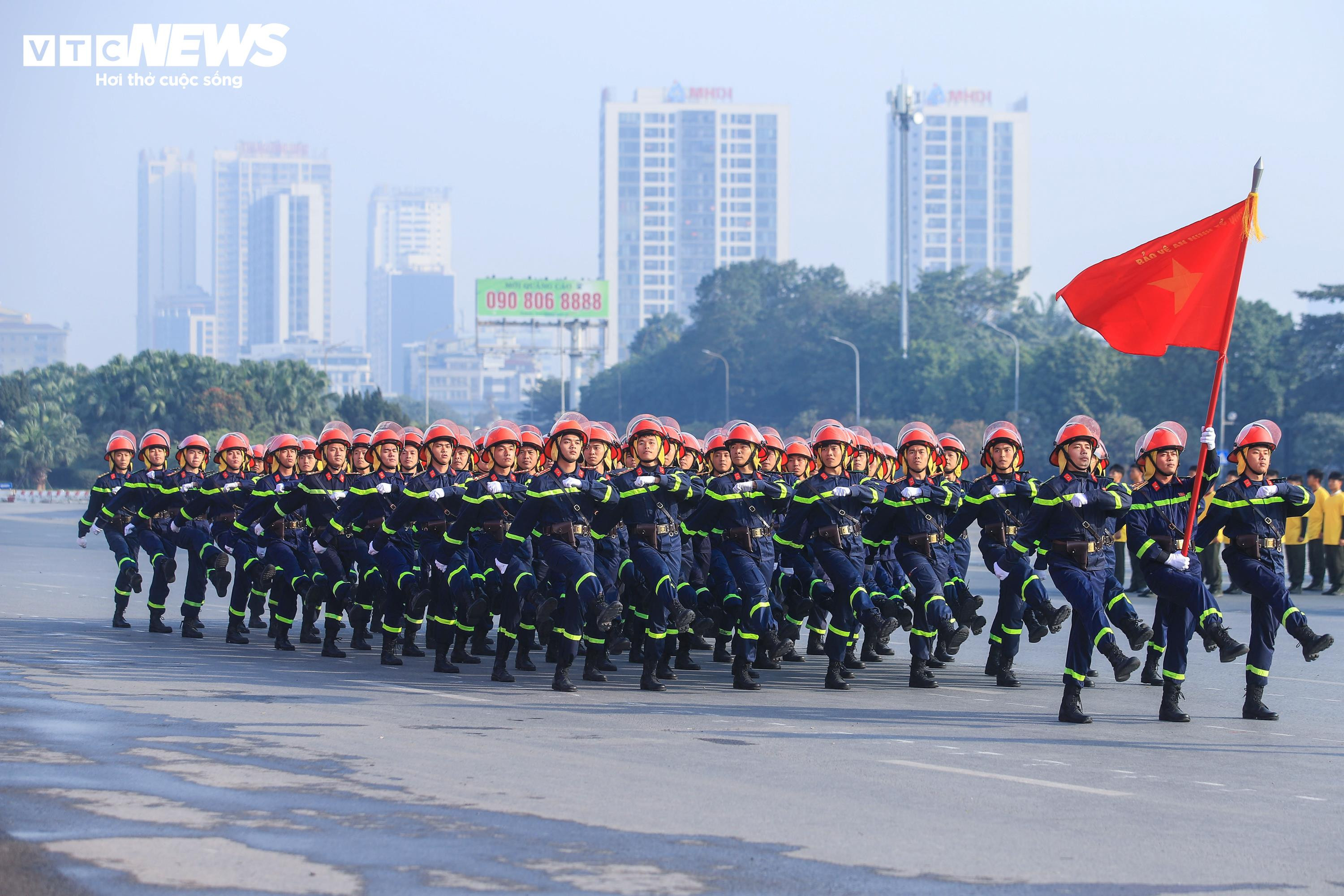 Bộ Công an xuất quân đảm bảo an ninh trật tự phục vụ Đại hội XIV của Đảng - 11