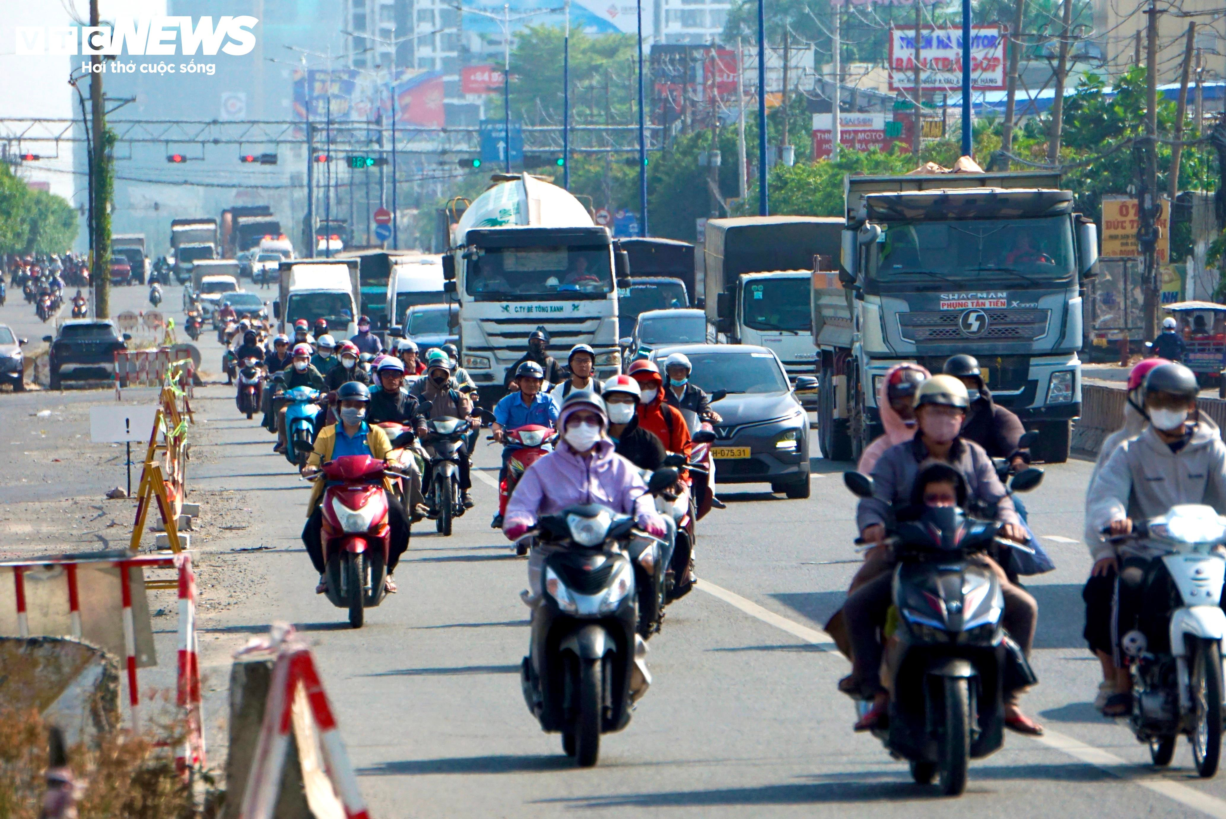 Diện mạo dự án mở rộng Quốc lộ 13 đoạn qua Bình Dương cũ sau 4 năm thi công - 1