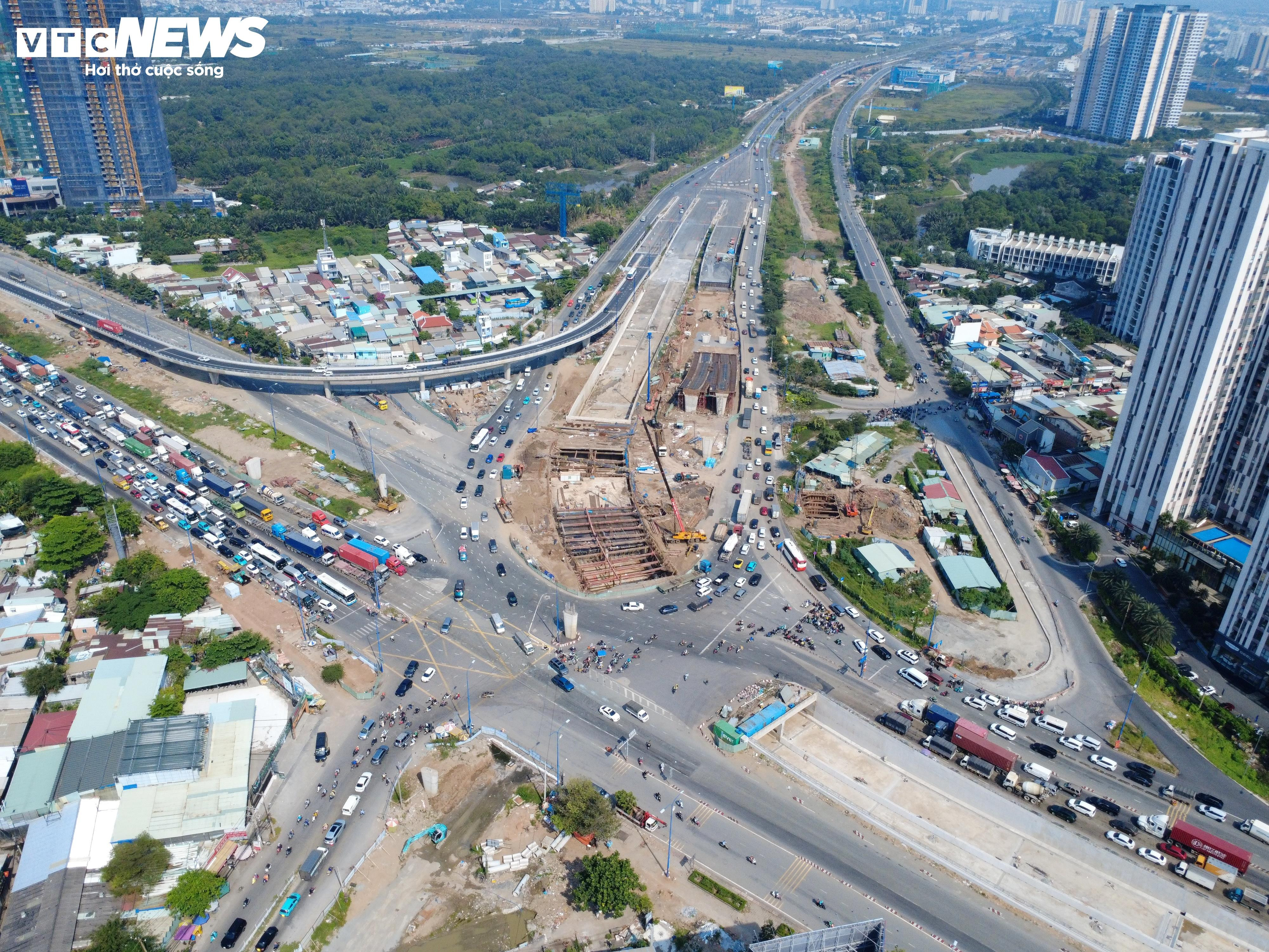 Hầm chui cuối cùng tại nút giao hiện đại nhất TP.HCM trước ngày thông xe - 2