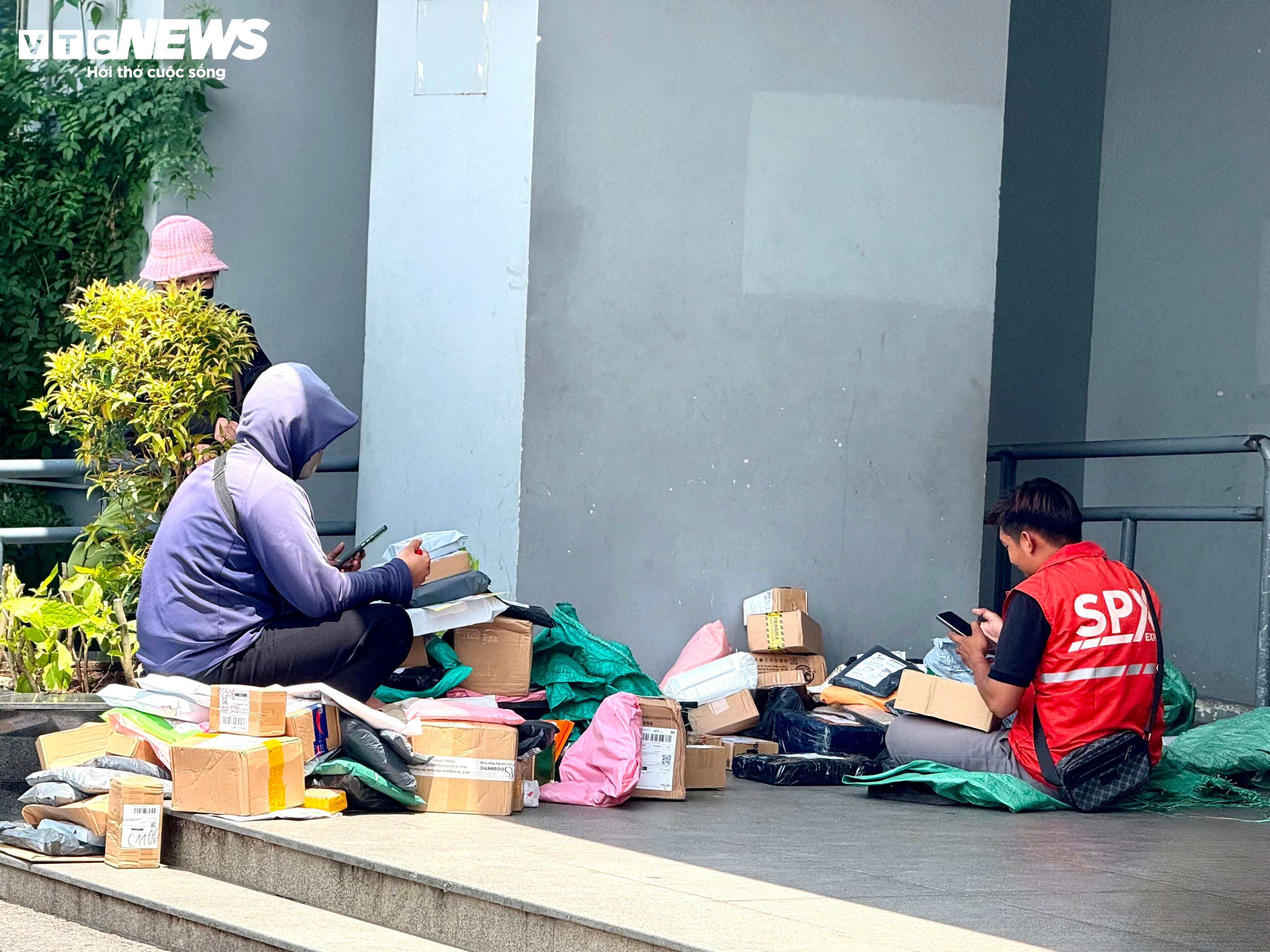 Mua sắm Tết trên sàn thương mại điện tử bùng nổ, cạnh tranh khốc liệt - 5