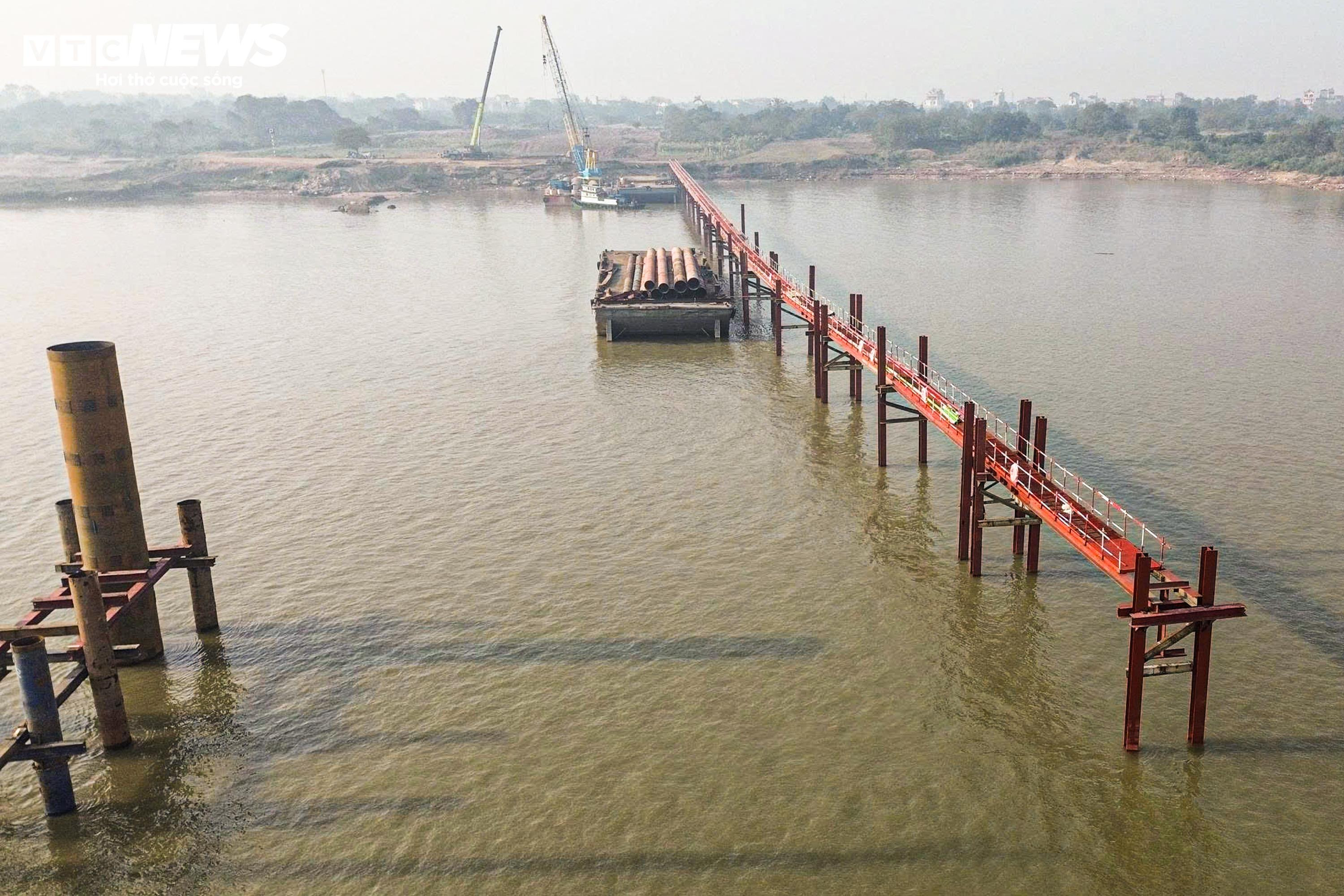 Cận cảnh công trường thi công cầu Thượng Cát hơn 7.300 tỷ đồng bắc qua sông Hồng - 7
