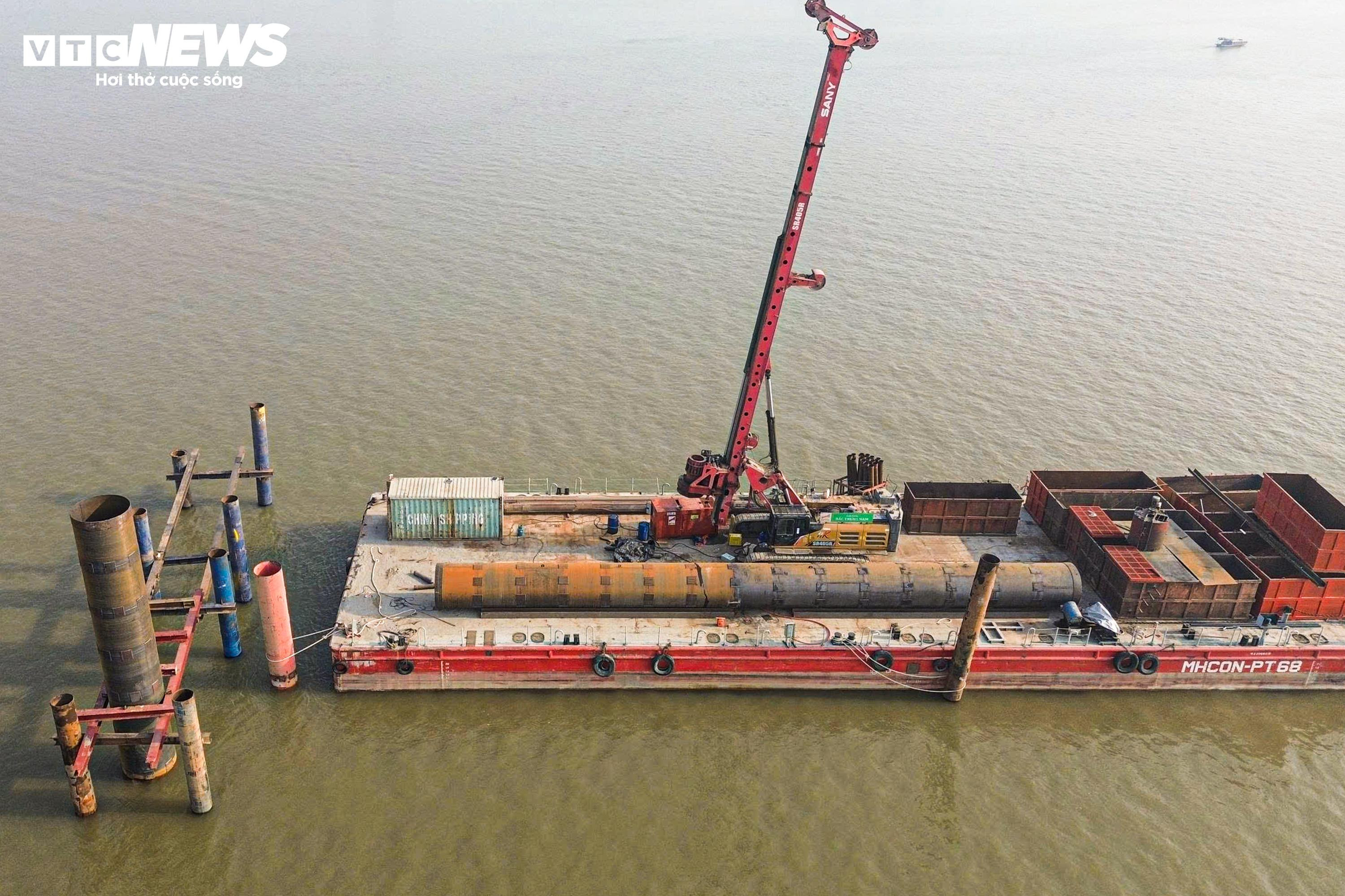 Cận cảnh công trường thi công cầu Thượng Cát hơn 7.300 tỷ đồng bắc qua sông Hồng - 8