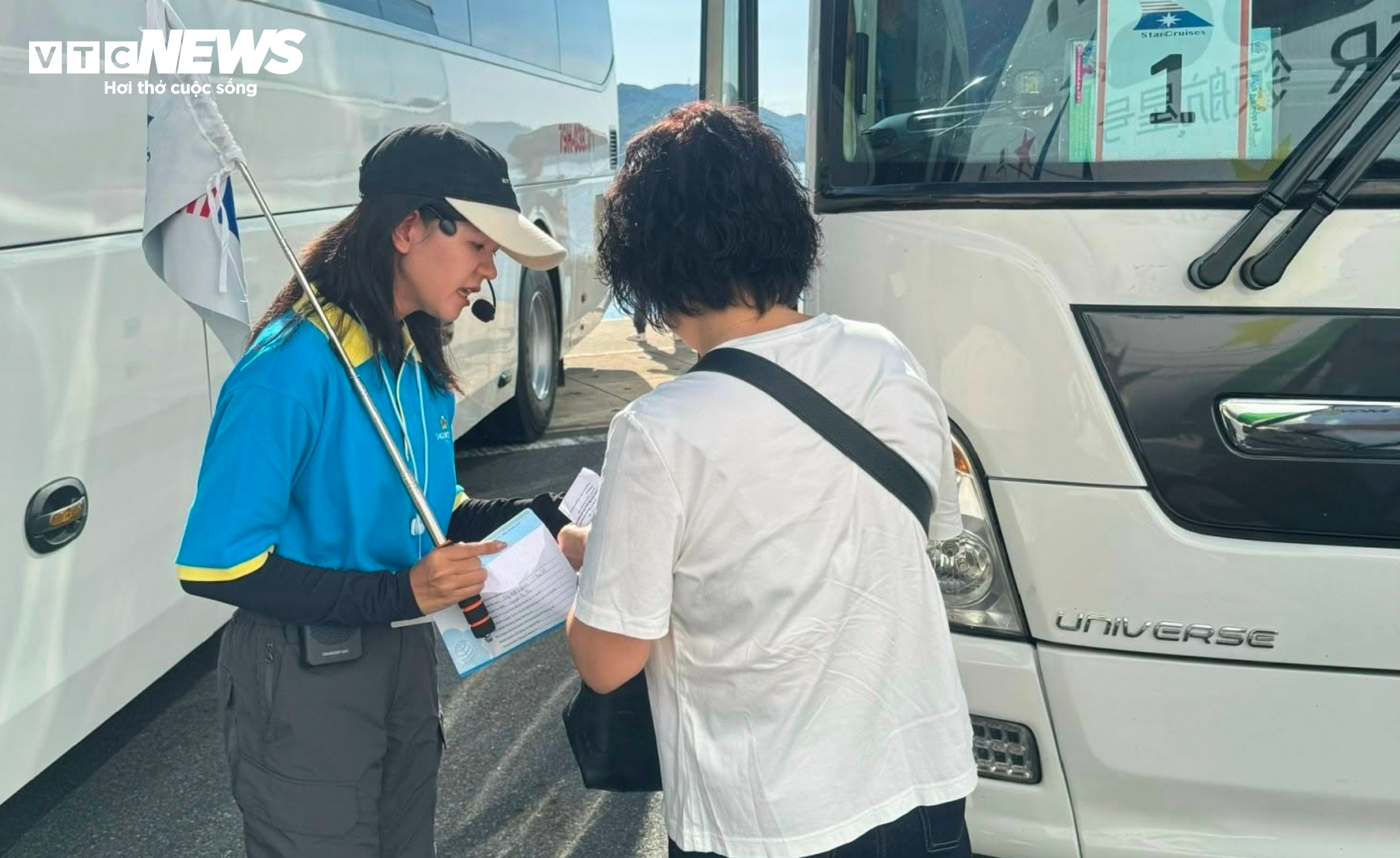 Du lịch Tết nở rộ, hướng dẫn viên bận rộn xuyên tuần - 3