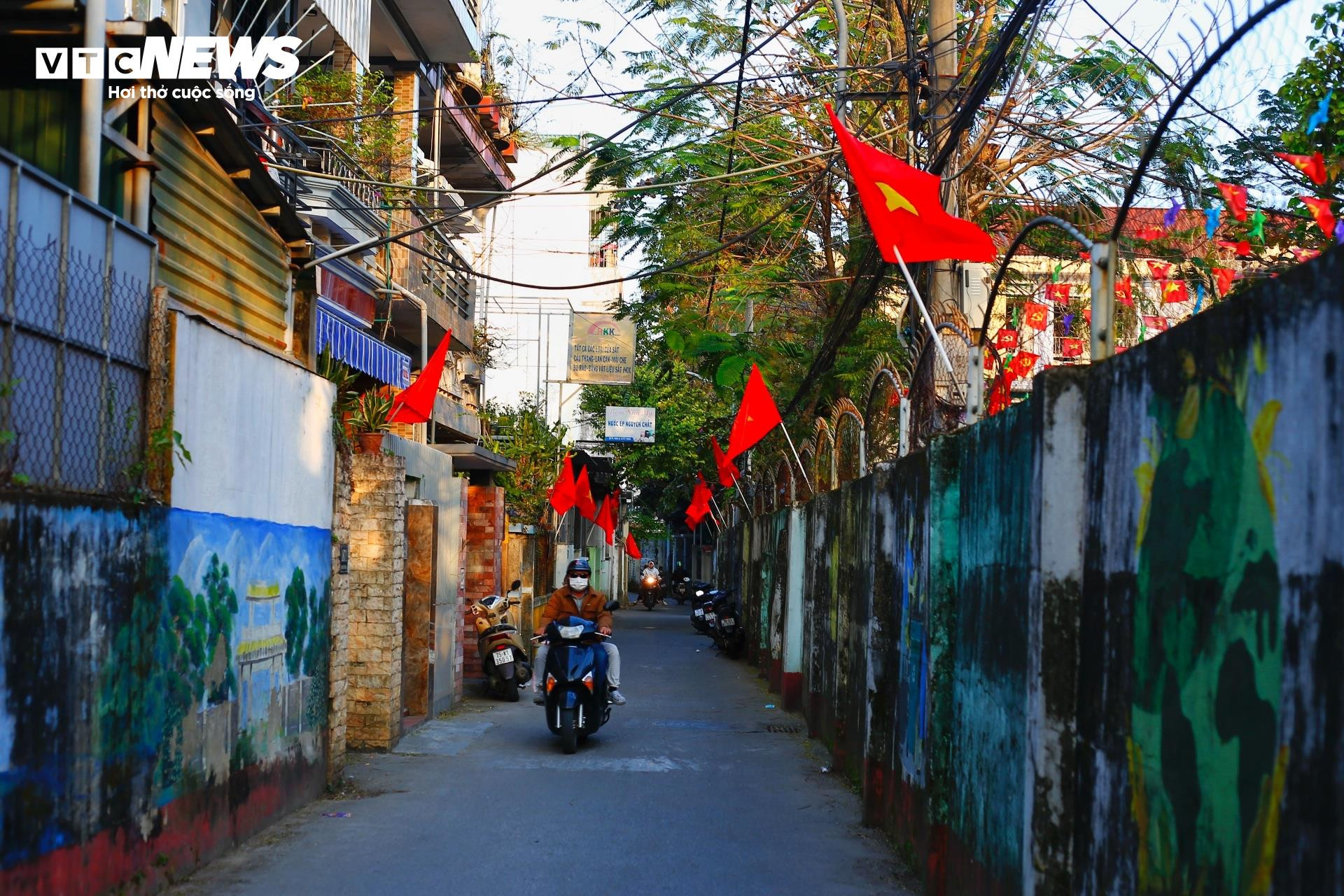 TP Huế rực rỡ cờ hoa chào mừng Đại hội XIV của Đảng - 5