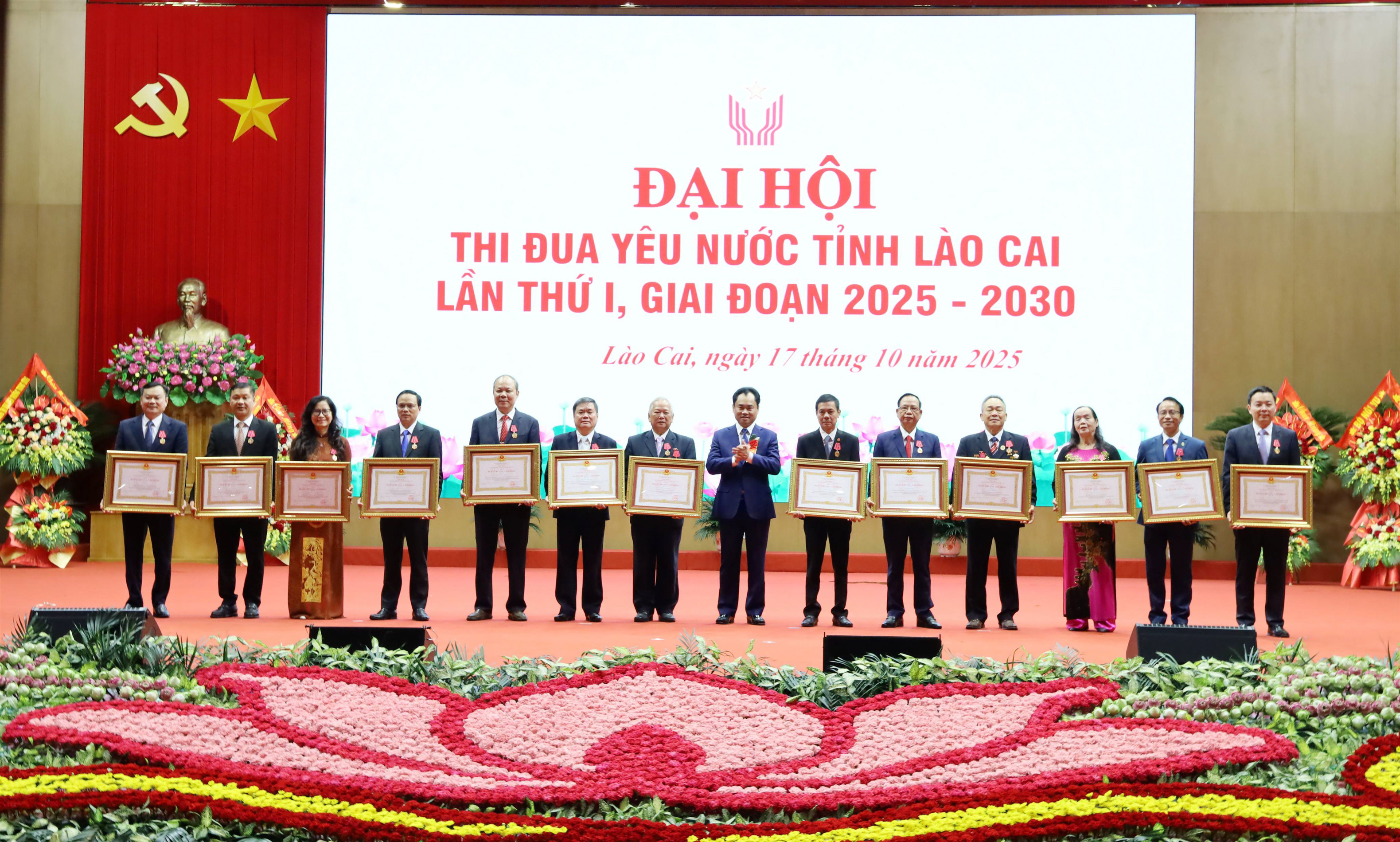 Toàn cảnh Đại hội Thi đua yêu nước tỉnh Lào Cai lần thứ I, giai đoạn 2025 - 2030 - 9