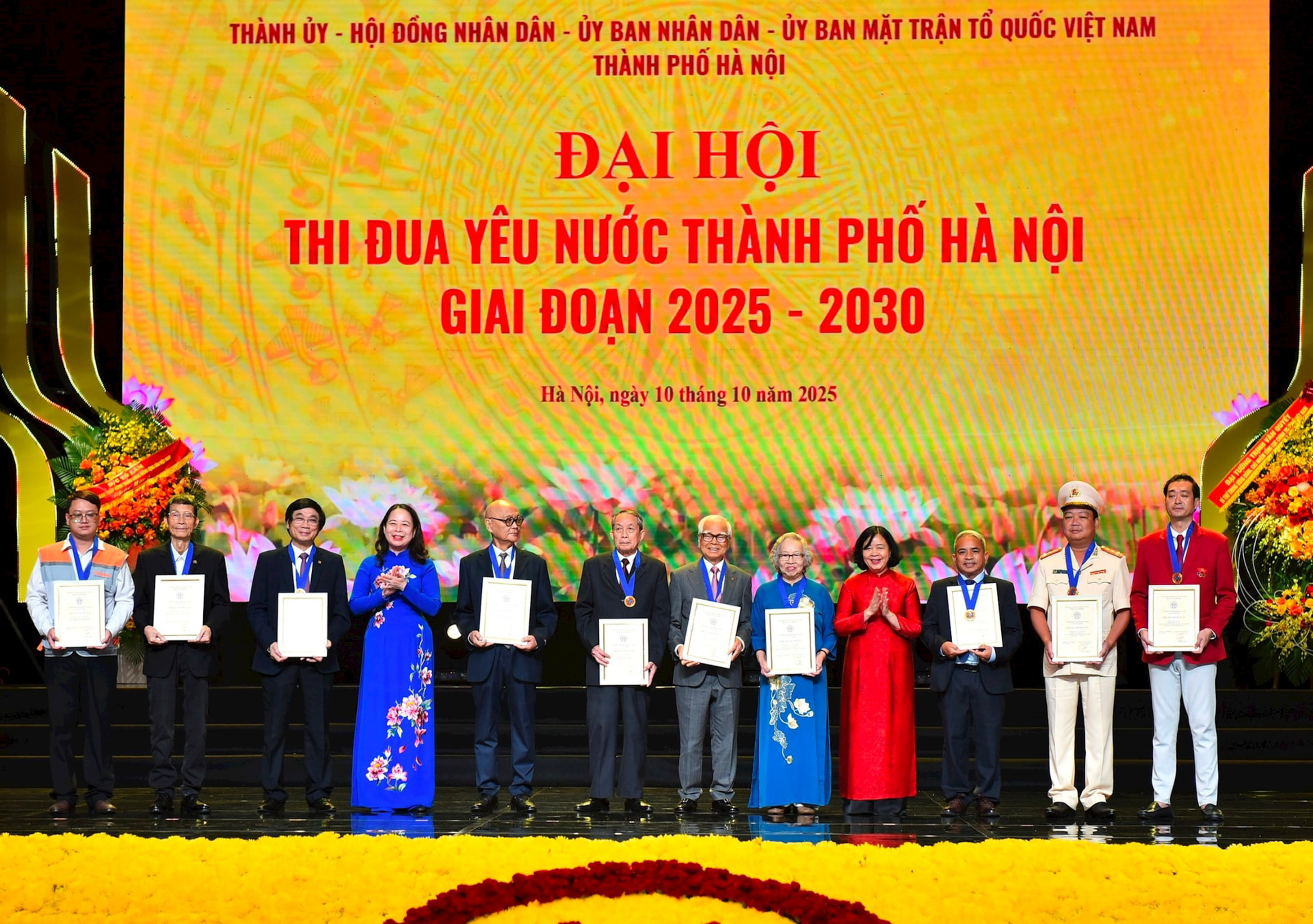 Thủ tướng Phạm Minh Chính dự Đại hội Thi đua yêu nước TP Hà Nội - 10