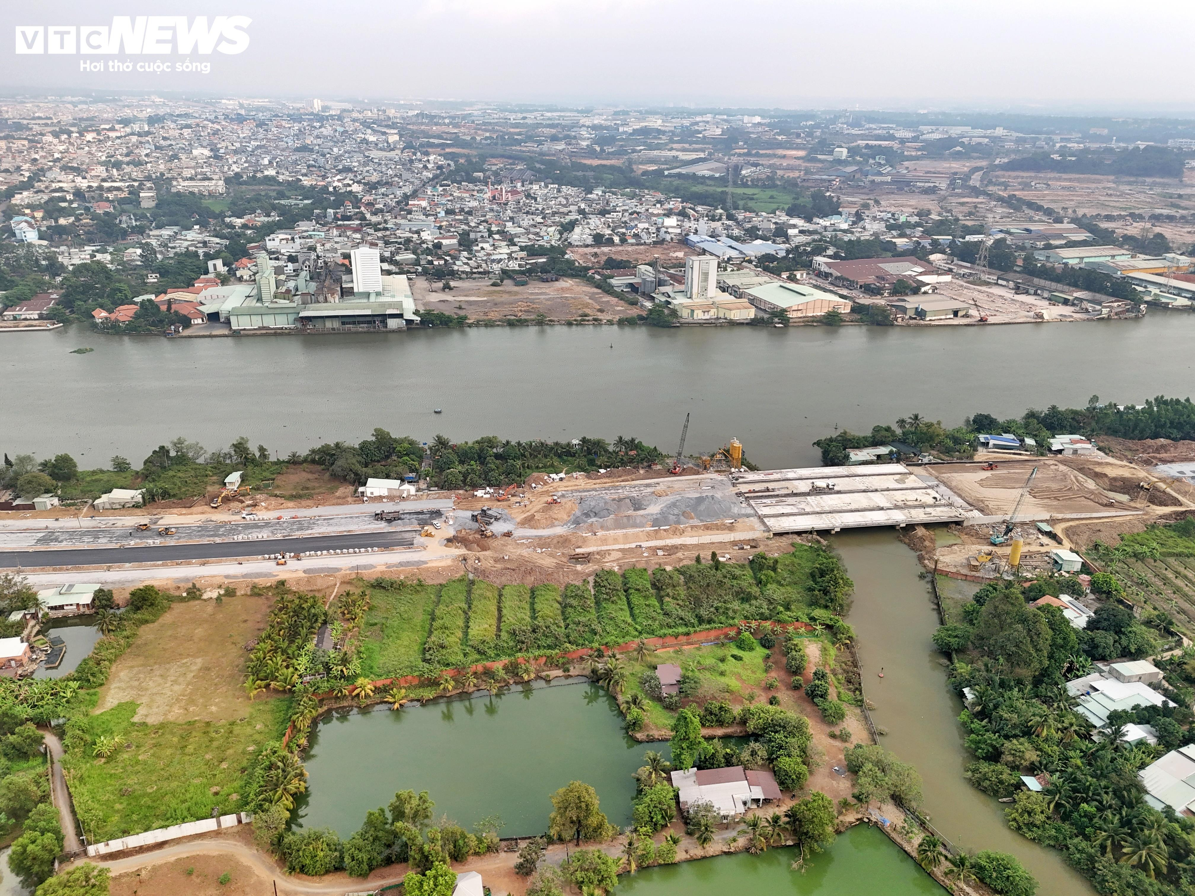 Tấp nập thi công dự án 1.500 tỷ đồng qua 'siêu phường' ở Đồng Nai - 9