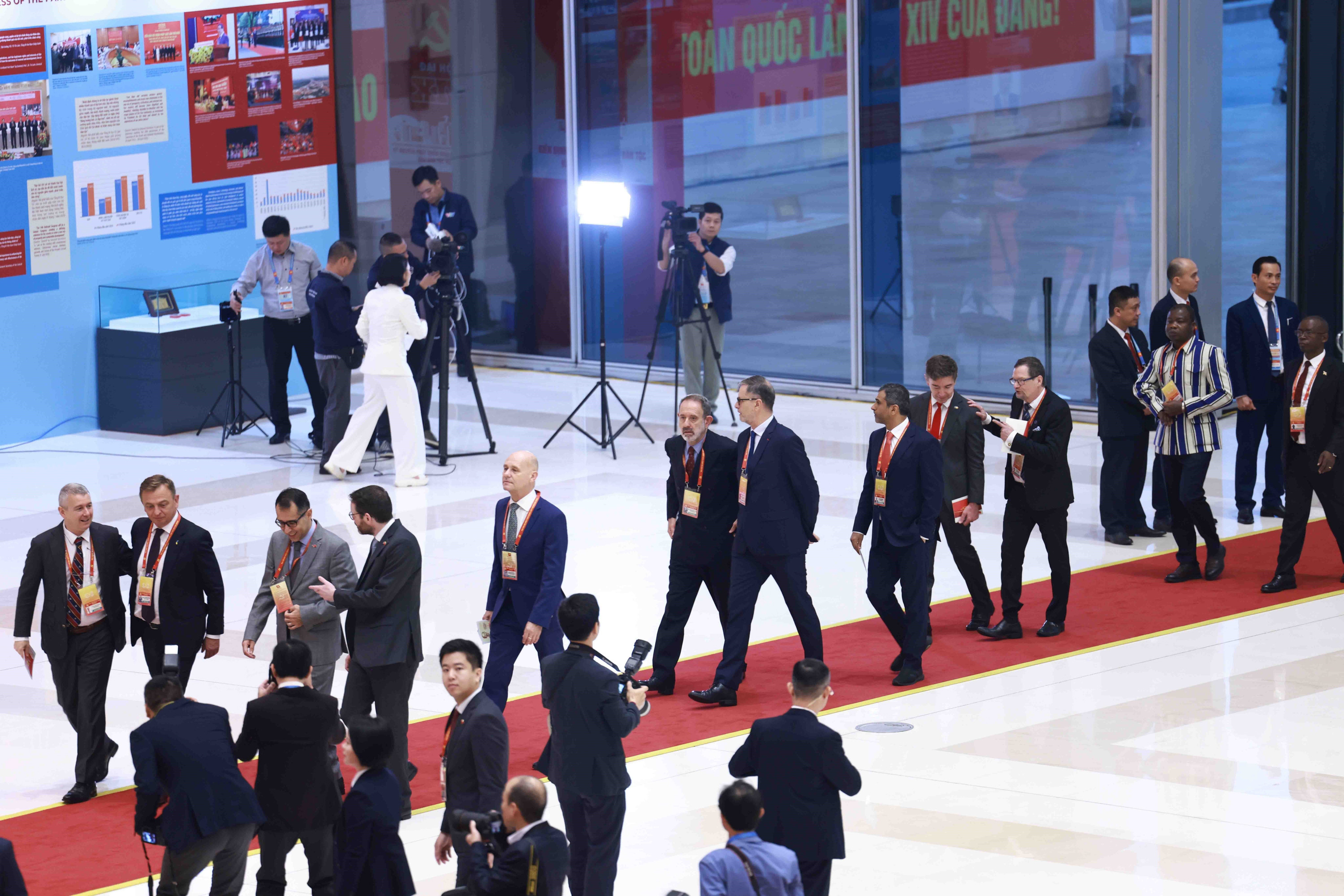 Khai mạc trọng thể Đại hội XIV của Đảng tại Trung tâm Hội nghị Quốc gia - 10