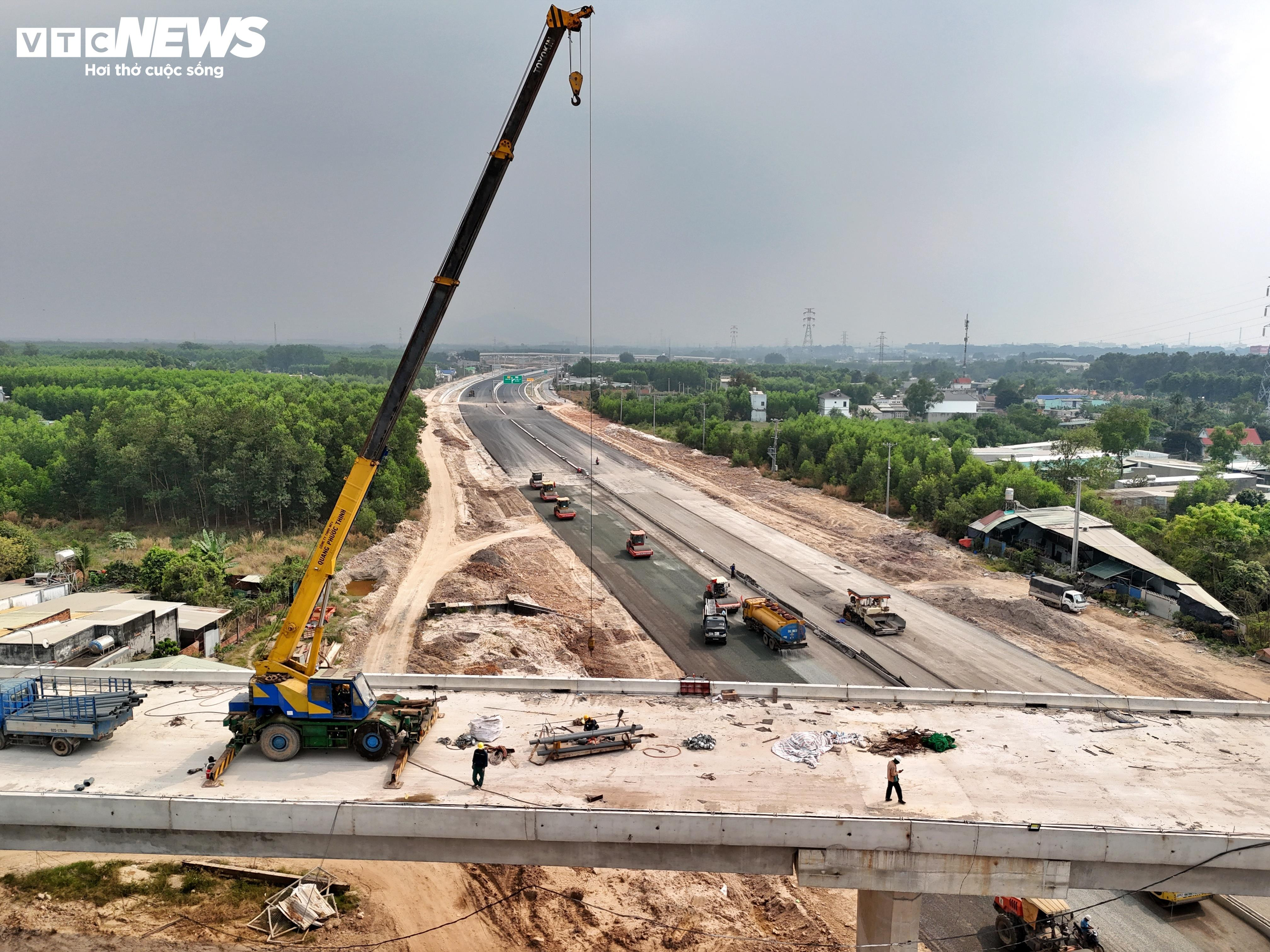 Toàn cảnh 38 km cao tốc Biên Hòa - Vũng Tàu trước ngày thông xe - 5