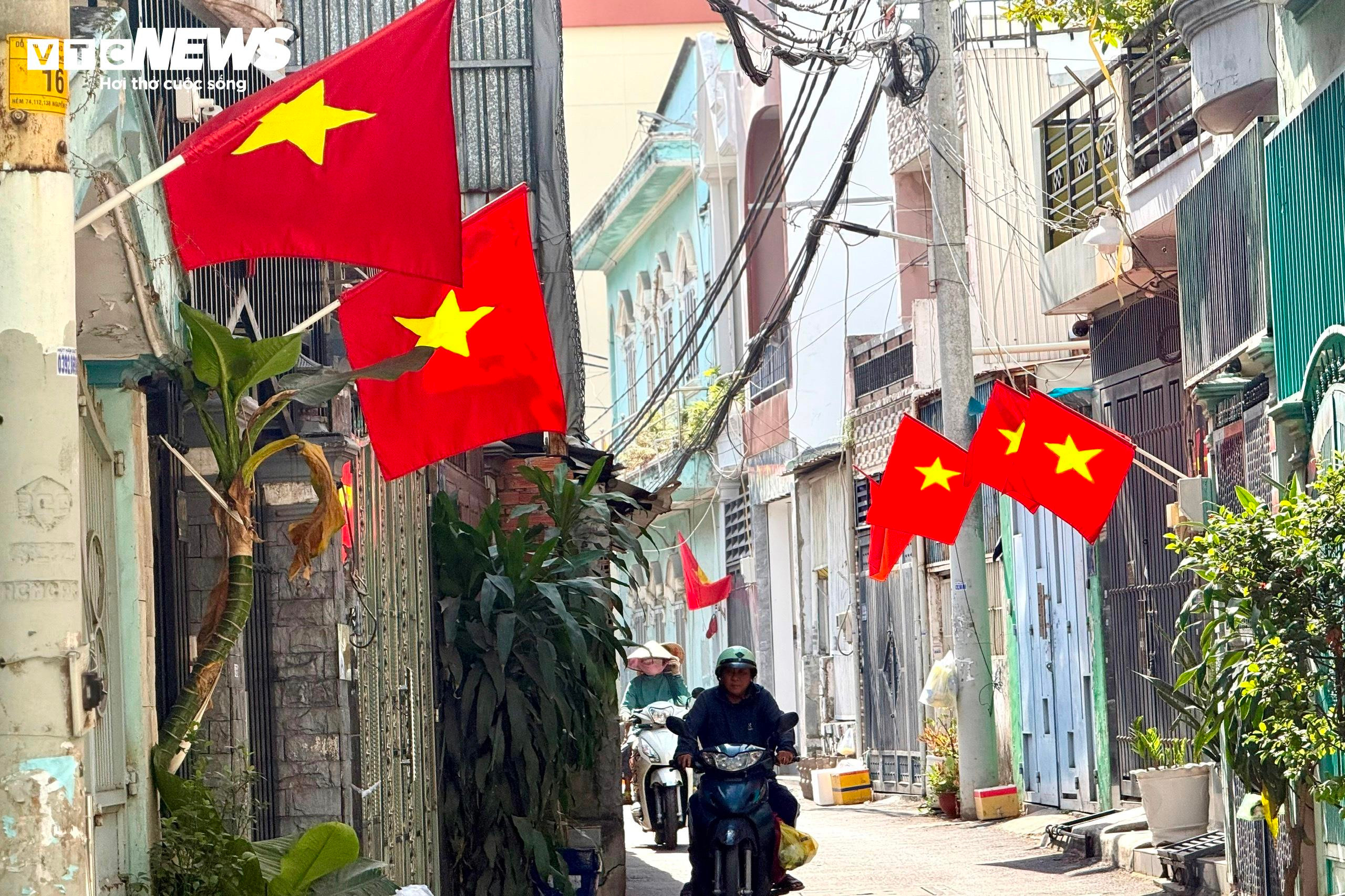 Làng nghề lư đồng TP.HCM tất bật dịp cận Tết - 1