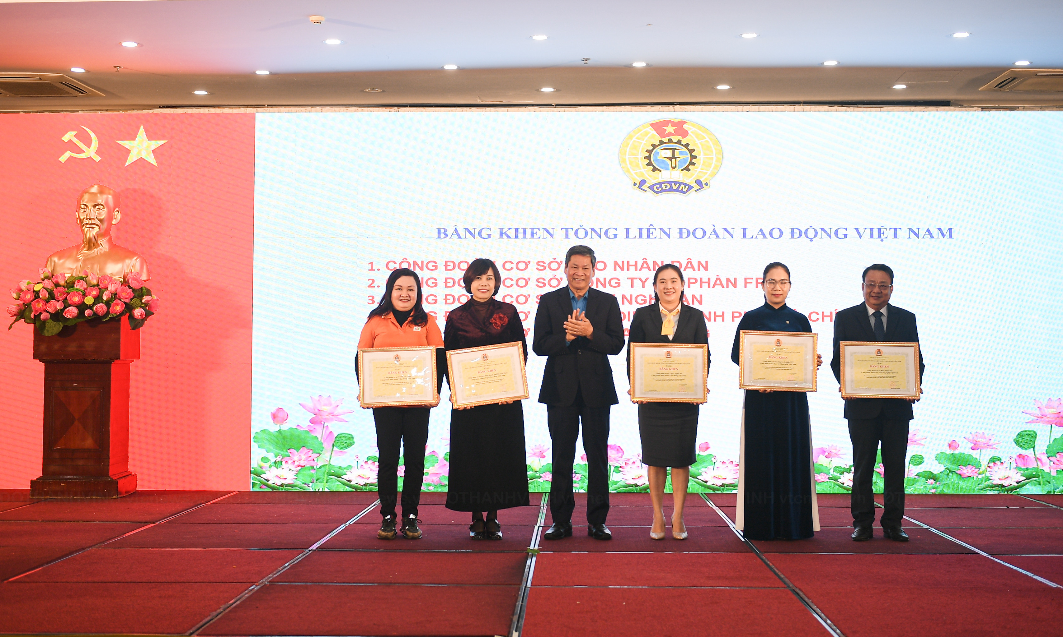 Toàn cảnh hội nghị tổng kết năm 2025 của Công đoàn Khoa học và Công nghệ Việt Nam - 11