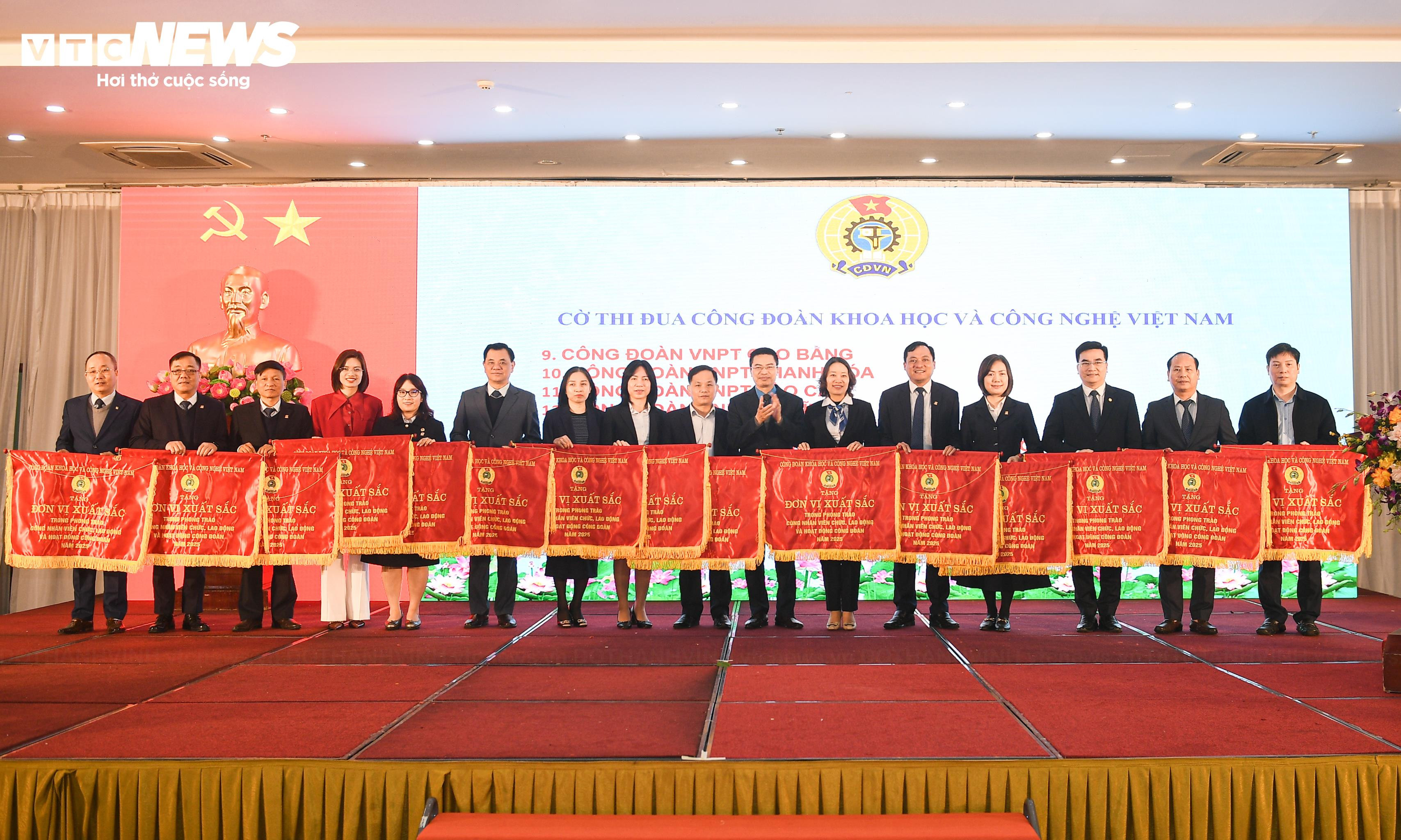 Toàn cảnh hội nghị tổng kết năm 2025 của Công đoàn Khoa học và Công nghệ Việt Nam - 12