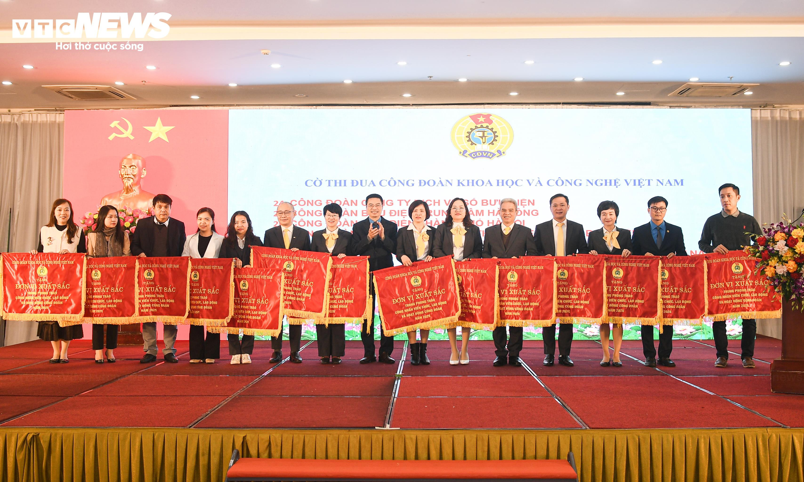 Toàn cảnh hội nghị tổng kết năm 2025 của Công đoàn Khoa học và Công nghệ Việt Nam - 13