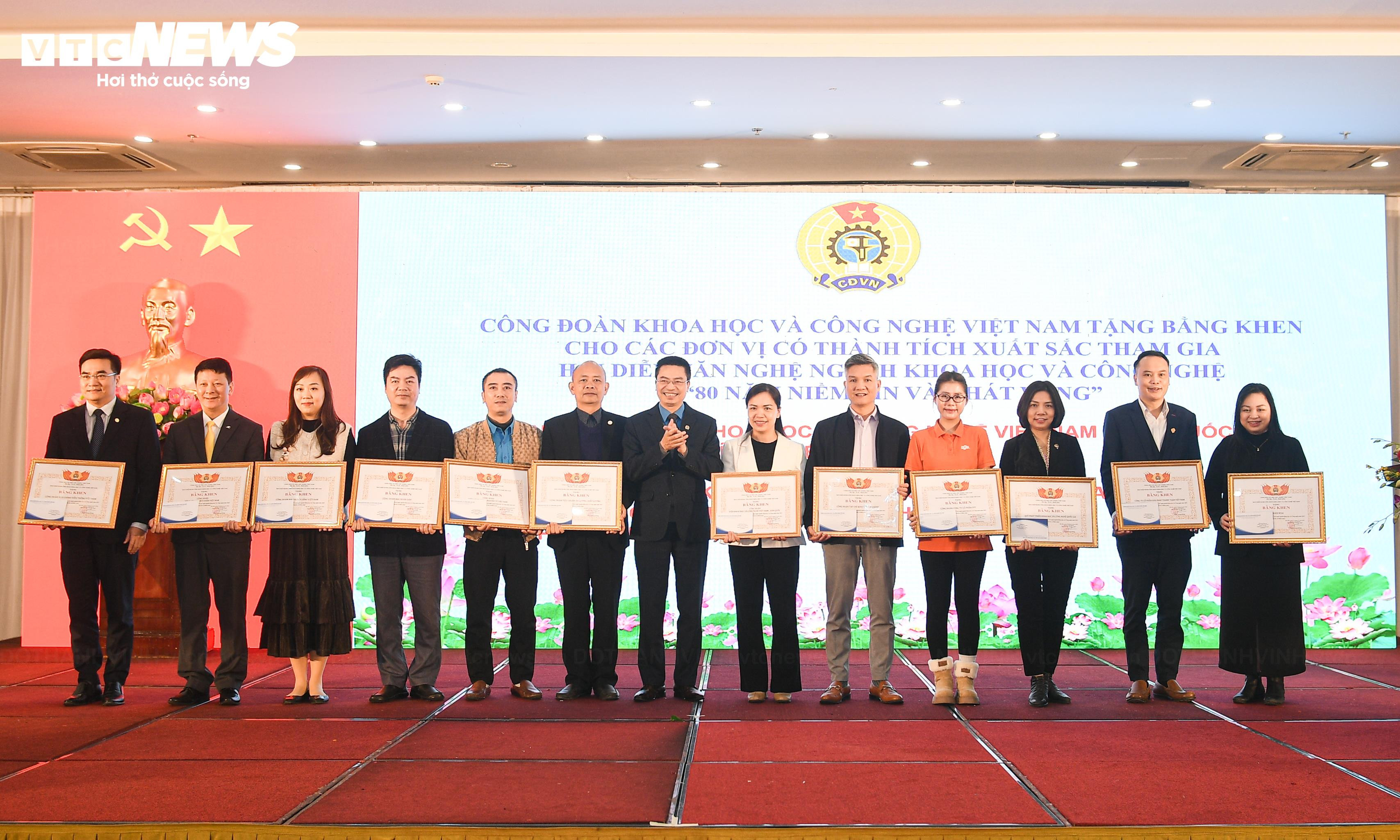 Toàn cảnh hội nghị tổng kết năm 2025 của Công đoàn Khoa học và Công nghệ Việt Nam - 14