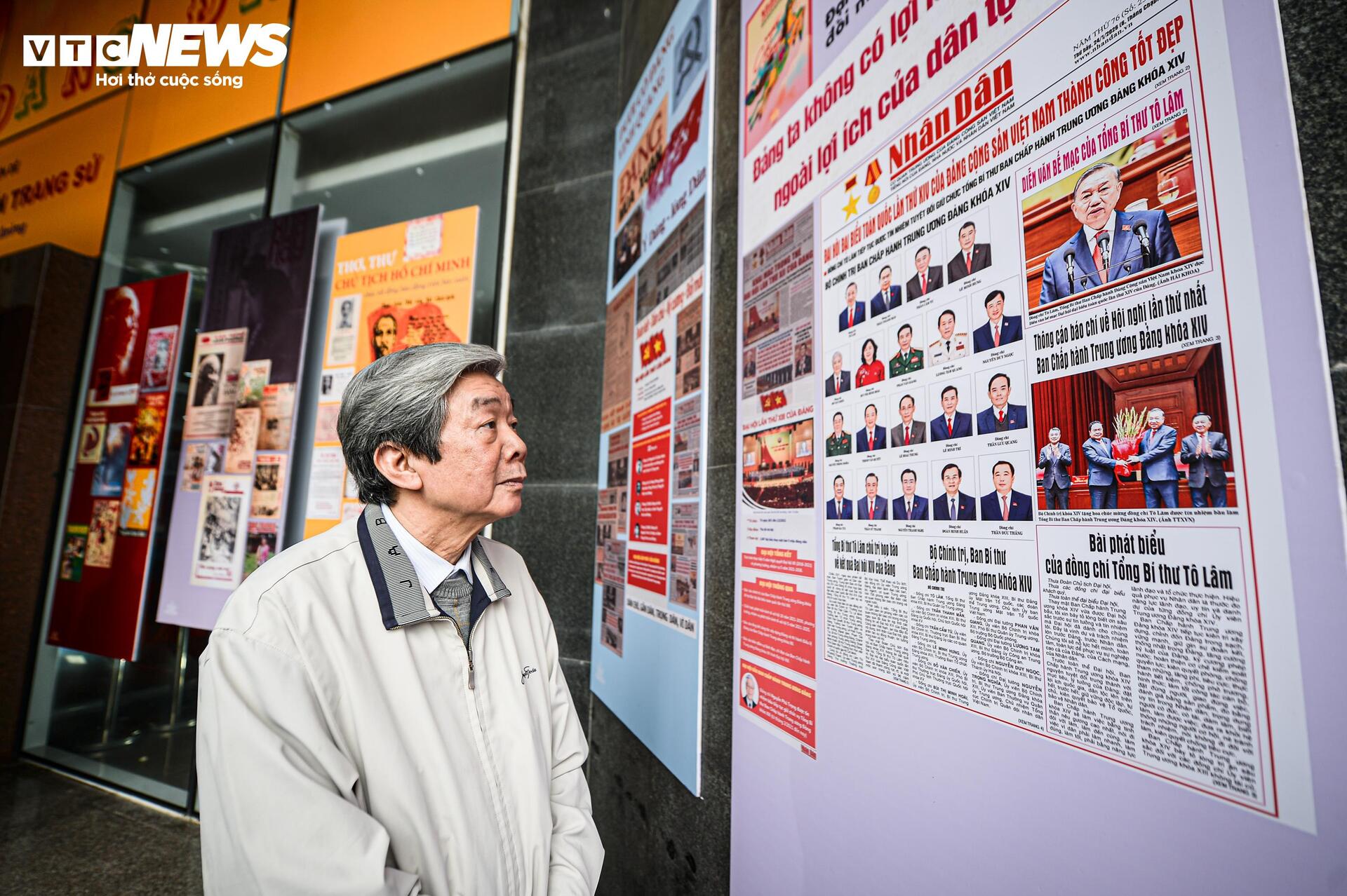 Khai mạc trưng bày 'Từ trang nhất đến trang sử - Xuân đất nước, Đảng soi đường' - 9