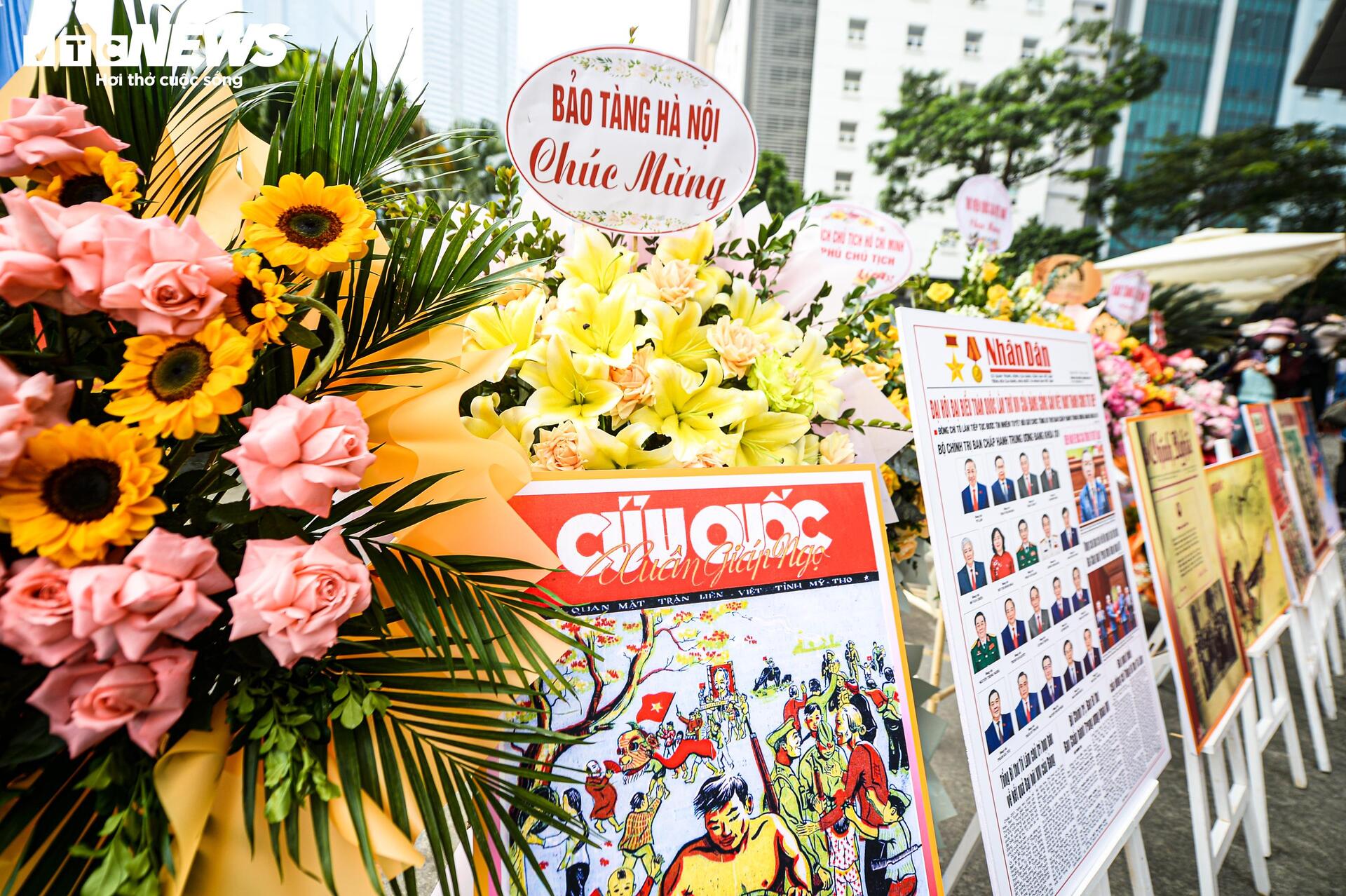 Khai mạc trưng bày 'Từ trang nhất đến trang sử - Xuân đất nước, Đảng soi đường' - 13