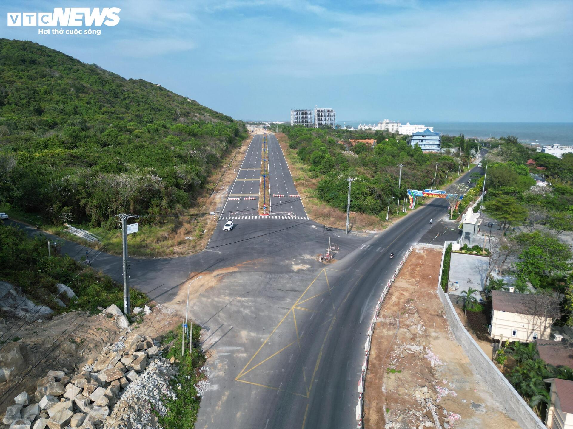 Toàn cảnh đường ven biển 7.000 tỷ đồng ở TP.HCM tăng tốc về đích - 2
