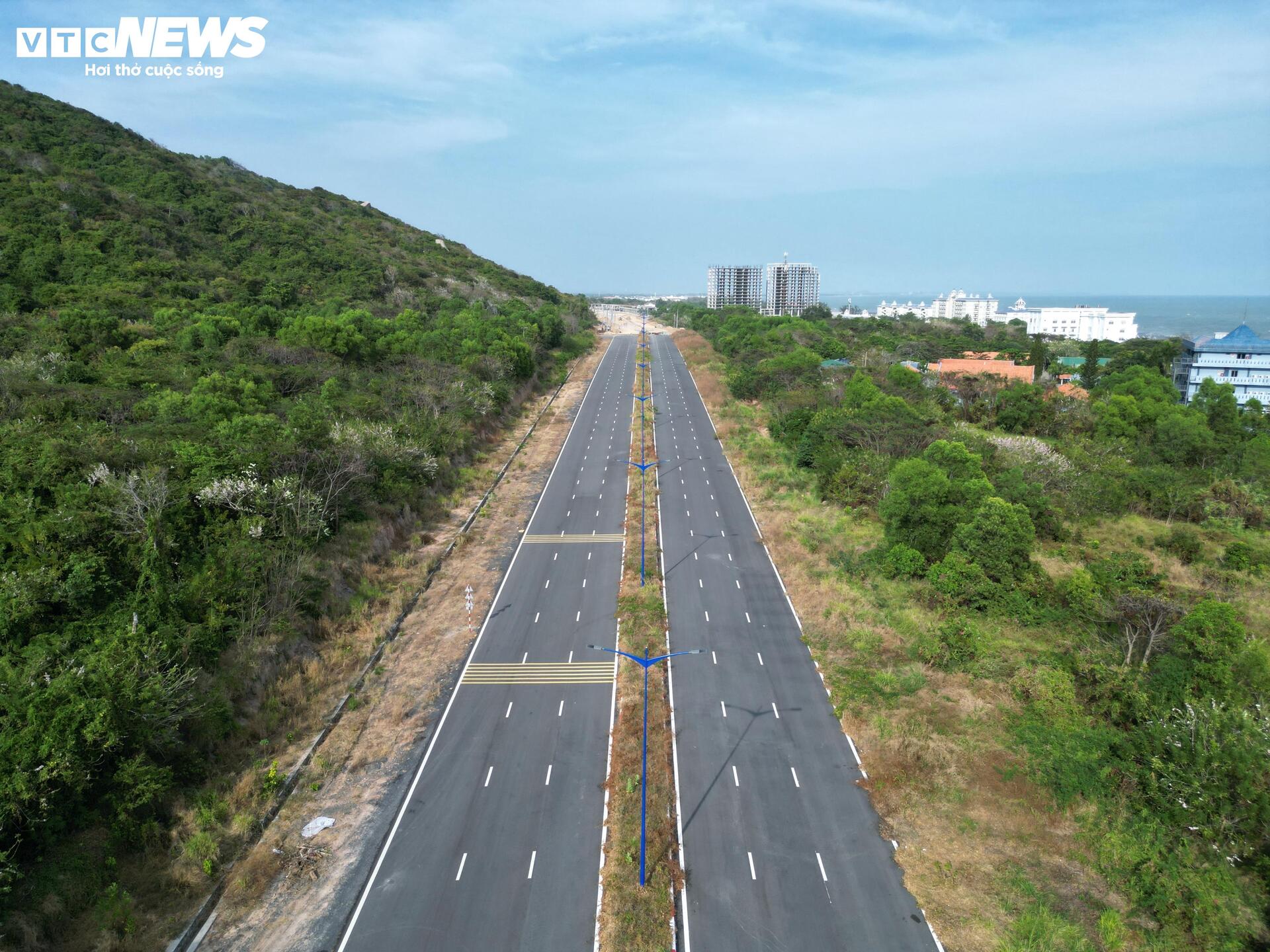 Toàn cảnh đường ven biển 7.000 tỷ đồng ở TP.HCM tăng tốc về đích - 10