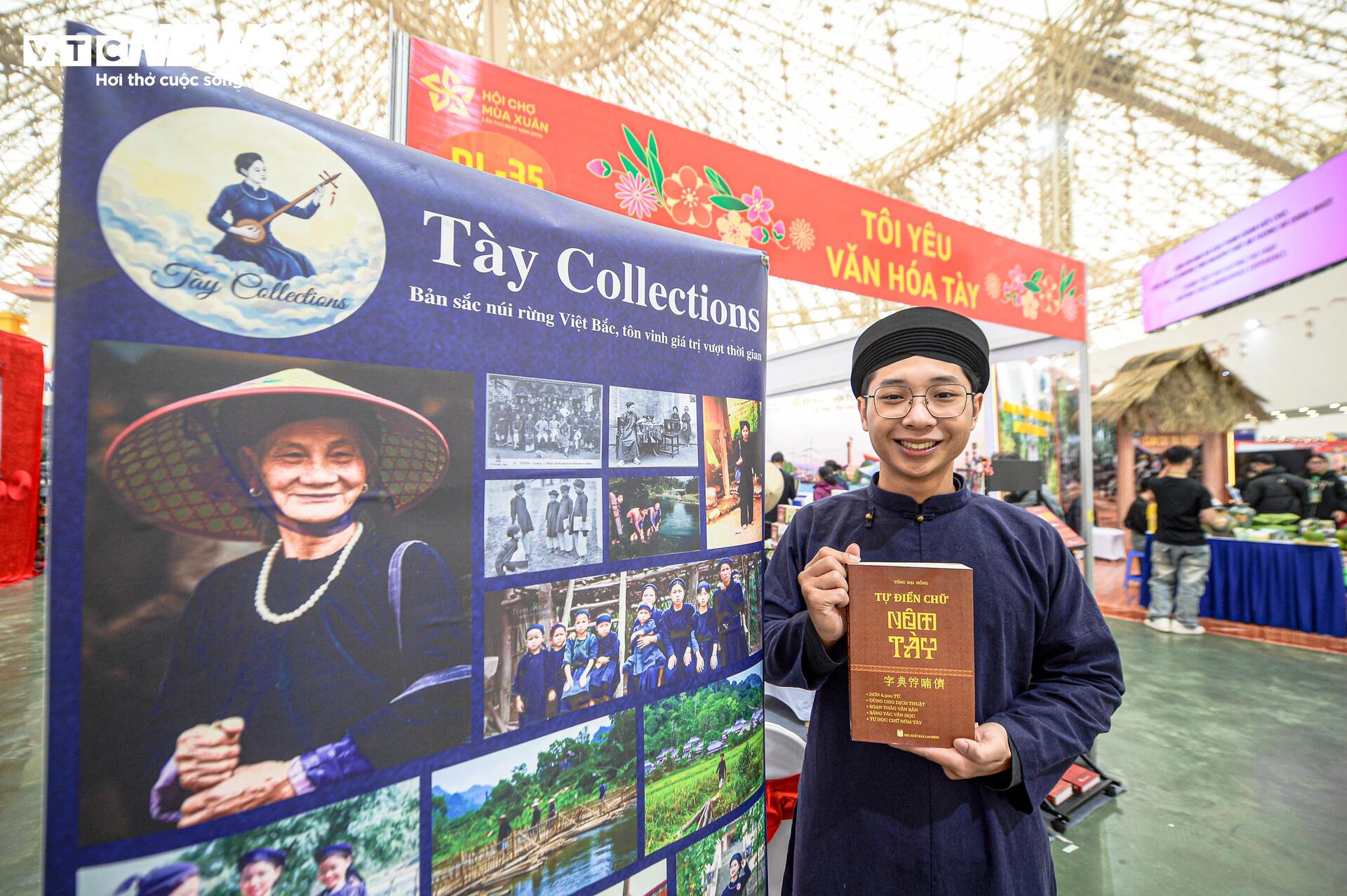 Hà Nội mang không gian Tết truyền thống đến Hội chợ Mùa Xuân 2026 - 11