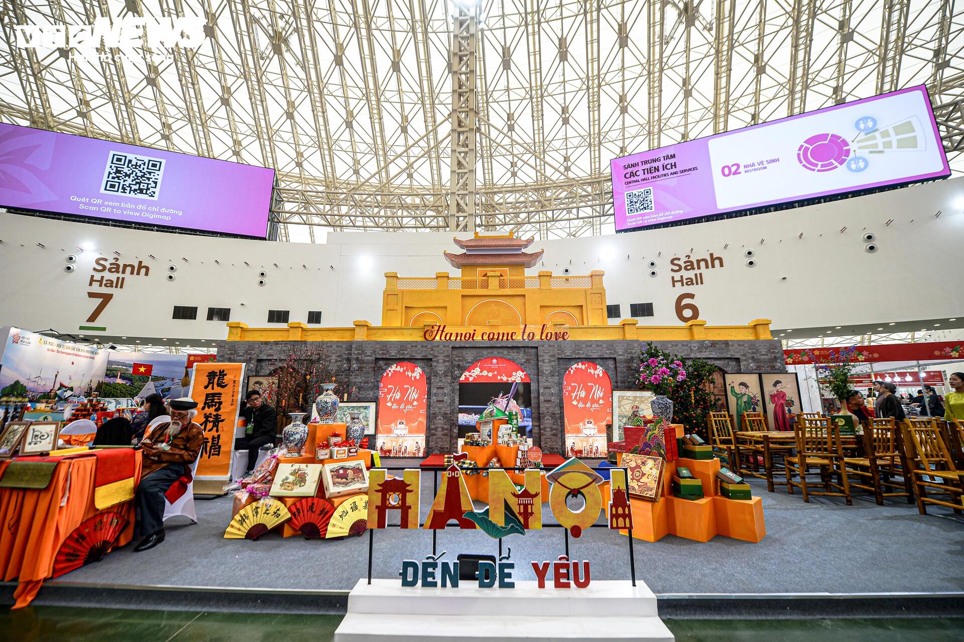 Hà Nội mang không gian Tết truyền thống đến Hội chợ Mùa Xuân 2026 - 8