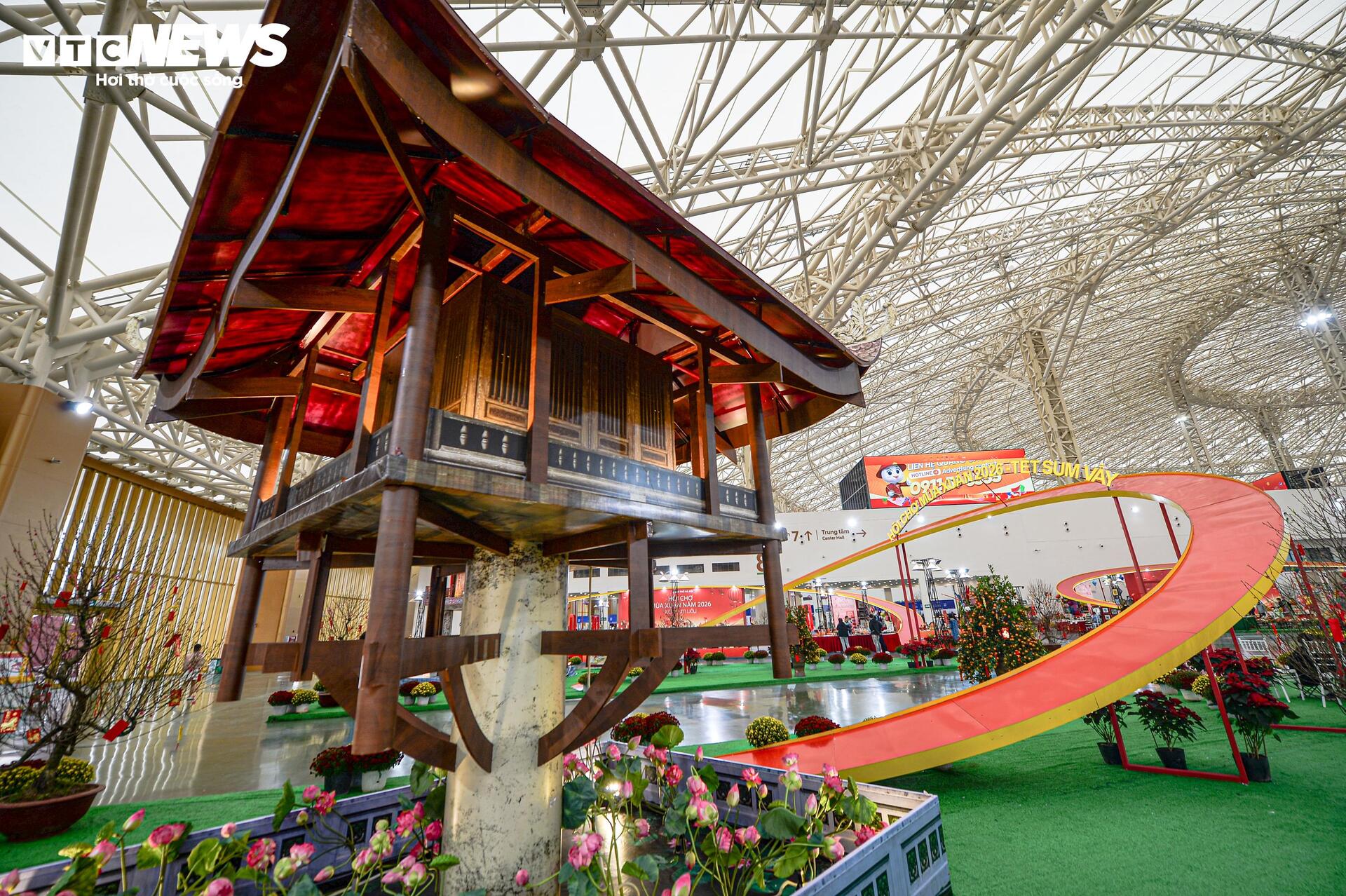 Đi hội chợ sắm Tết, khách còn được du xuân xuyên Việt - 8