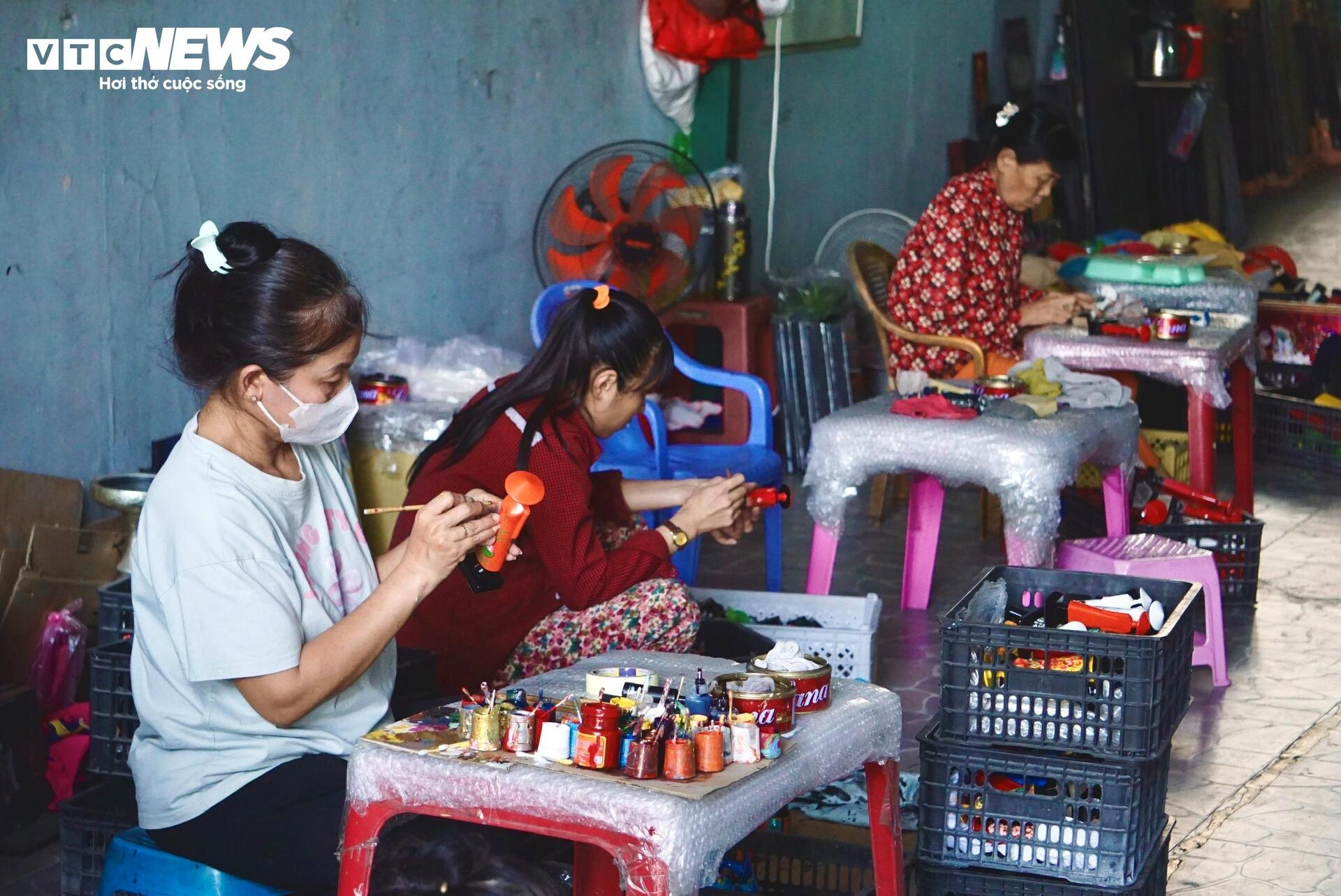 Làng sơn mài TP.HCM những ngày Tết chạm ngõ - 2