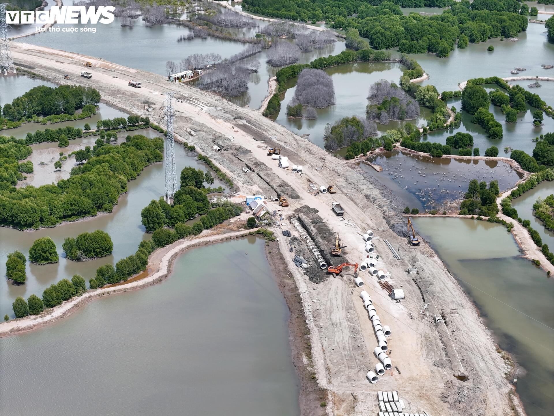 Đường nối tổ hợp hóa dầu 5 tỷ USD ở TP.HCM sau gần 6 năm thi công - 8