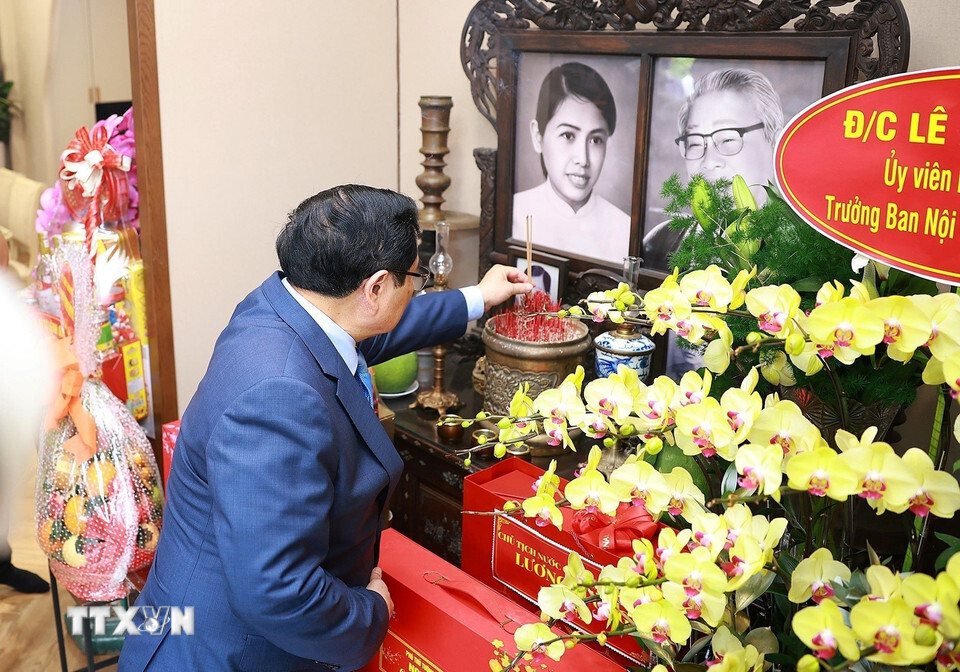 Thủ tướng chúc Tết gia đình nguyên lãnh đạo Đảng, Nhà nước qua các thời kỳ - 4