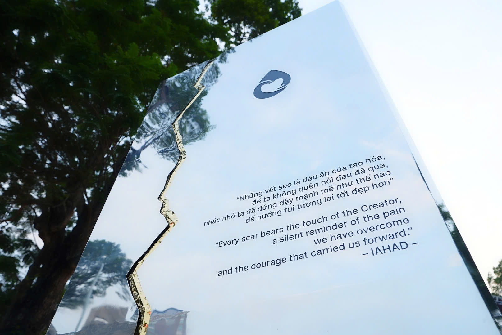 Vườn xuân bên trong công viên tưởng niệm nạn nhân COVID-19 ở TP.HCM - 5