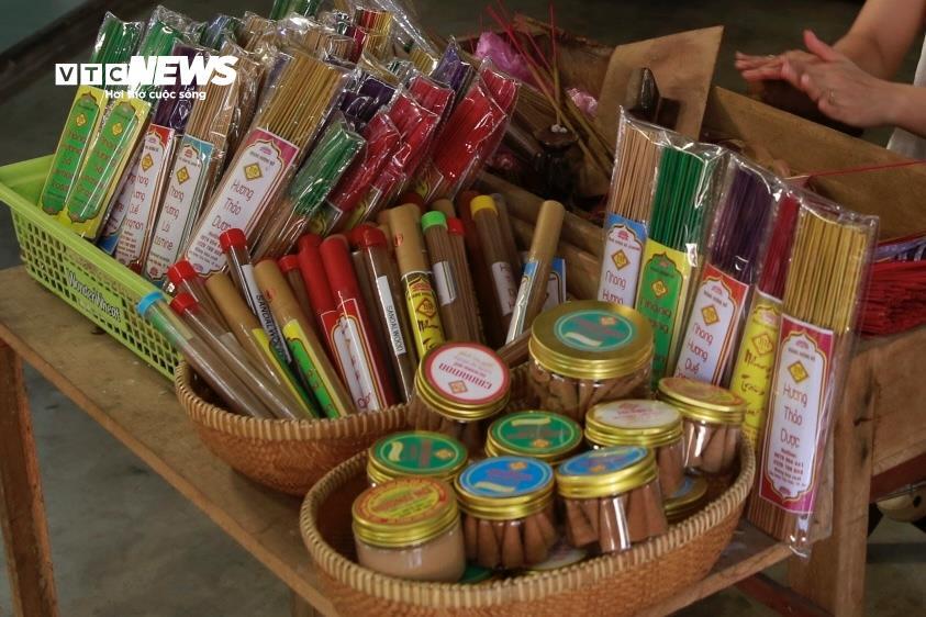 'Mùi Tết' ở làng nghề 700 tuổi hút khách du lịch bậc nhất Cố đô Huế - 2