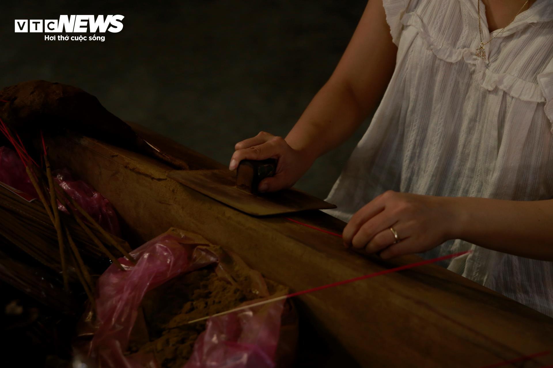 'Mùi Tết' ở làng nghề 700 tuổi hút khách du lịch bậc nhất Cố đô Huế - 8